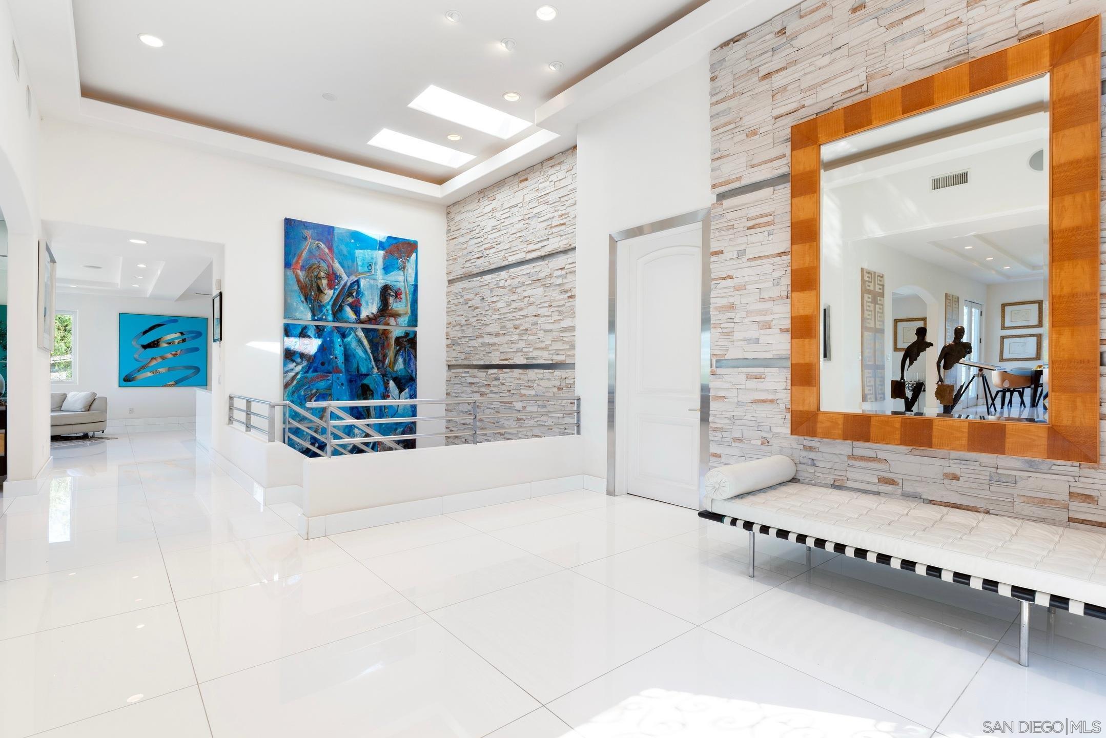 Detail Gallery Image 9 of 54 For 6617  Muirlands Dr, La Jolla,  CA 92037 - 5 Beds | 6 Baths