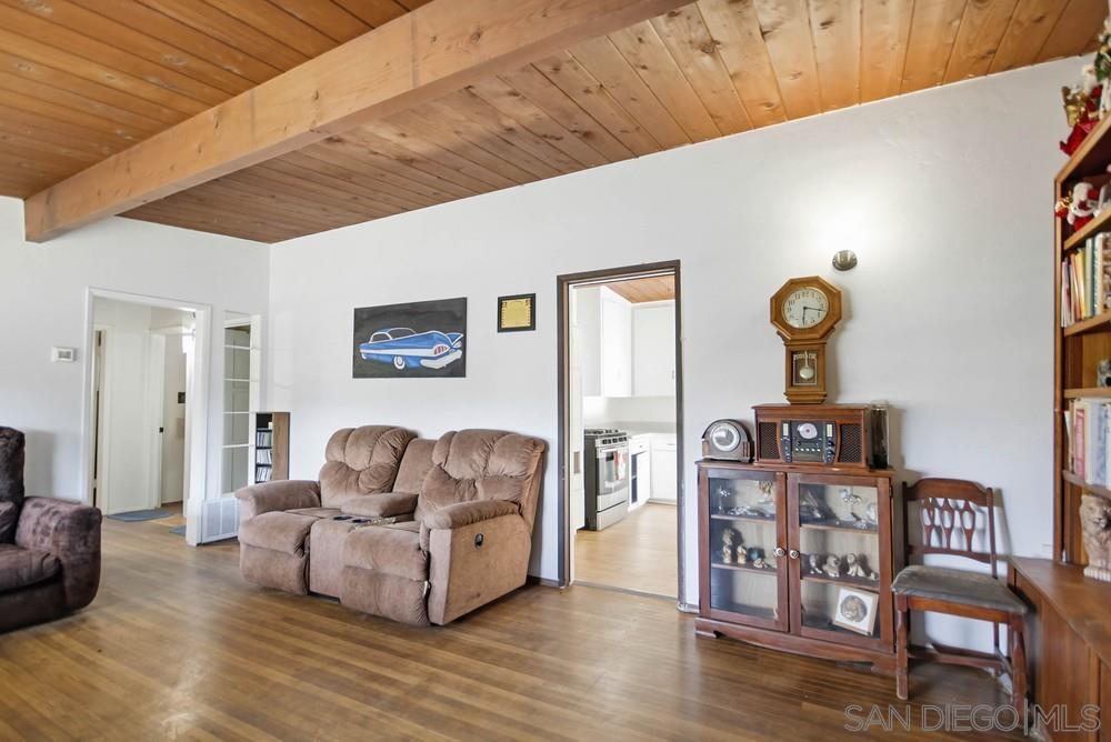 Detail Gallery Image 11 of 30 For 7365  Cornell Ave, La Mesa,  CA 91942 - 3 Beds | 1 Baths