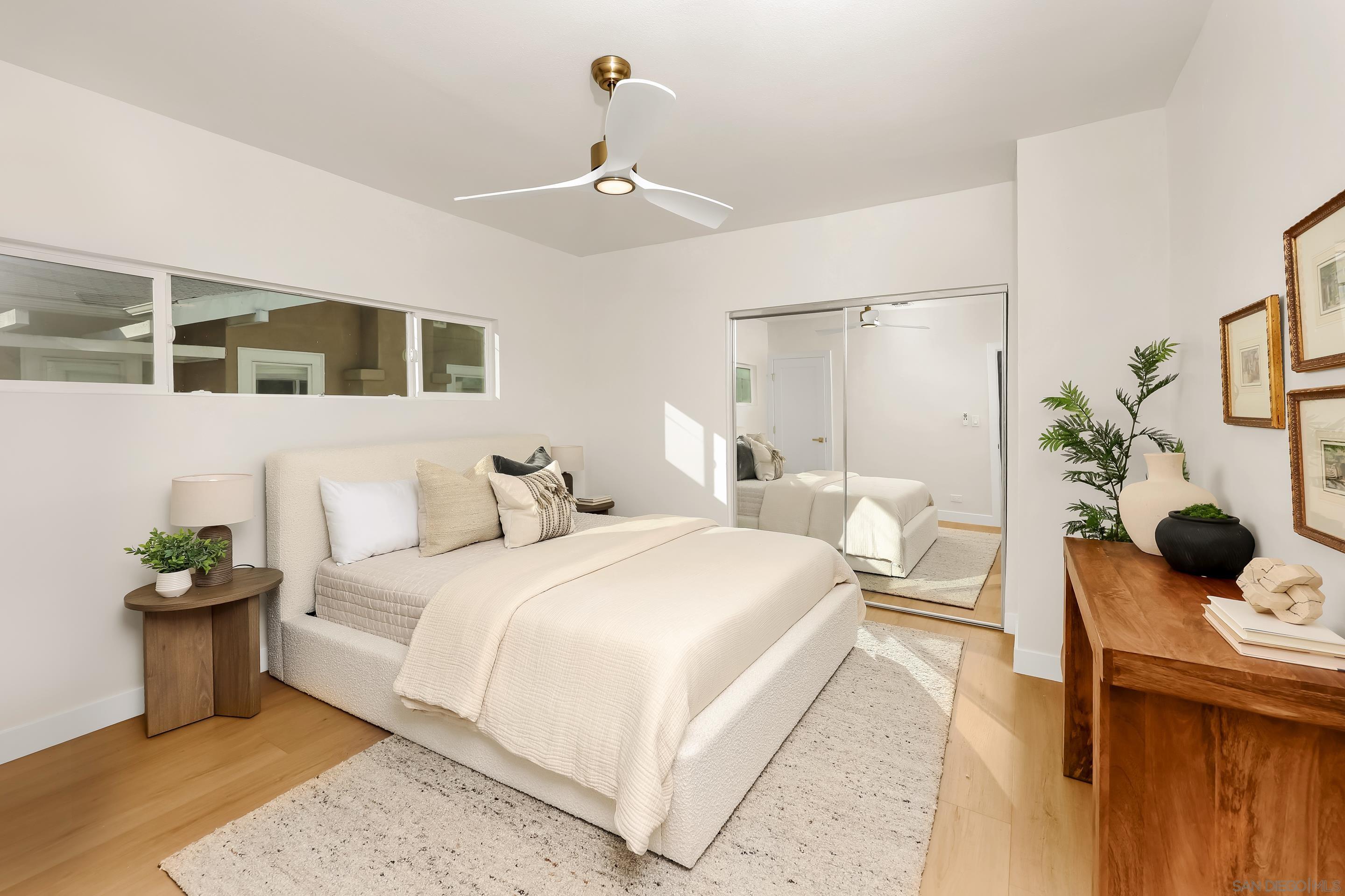 Detail Gallery Image 17 of 72 For 1900 W 41st St, Los Angeles,  CA 90062 - 4 Beds | 2 Baths