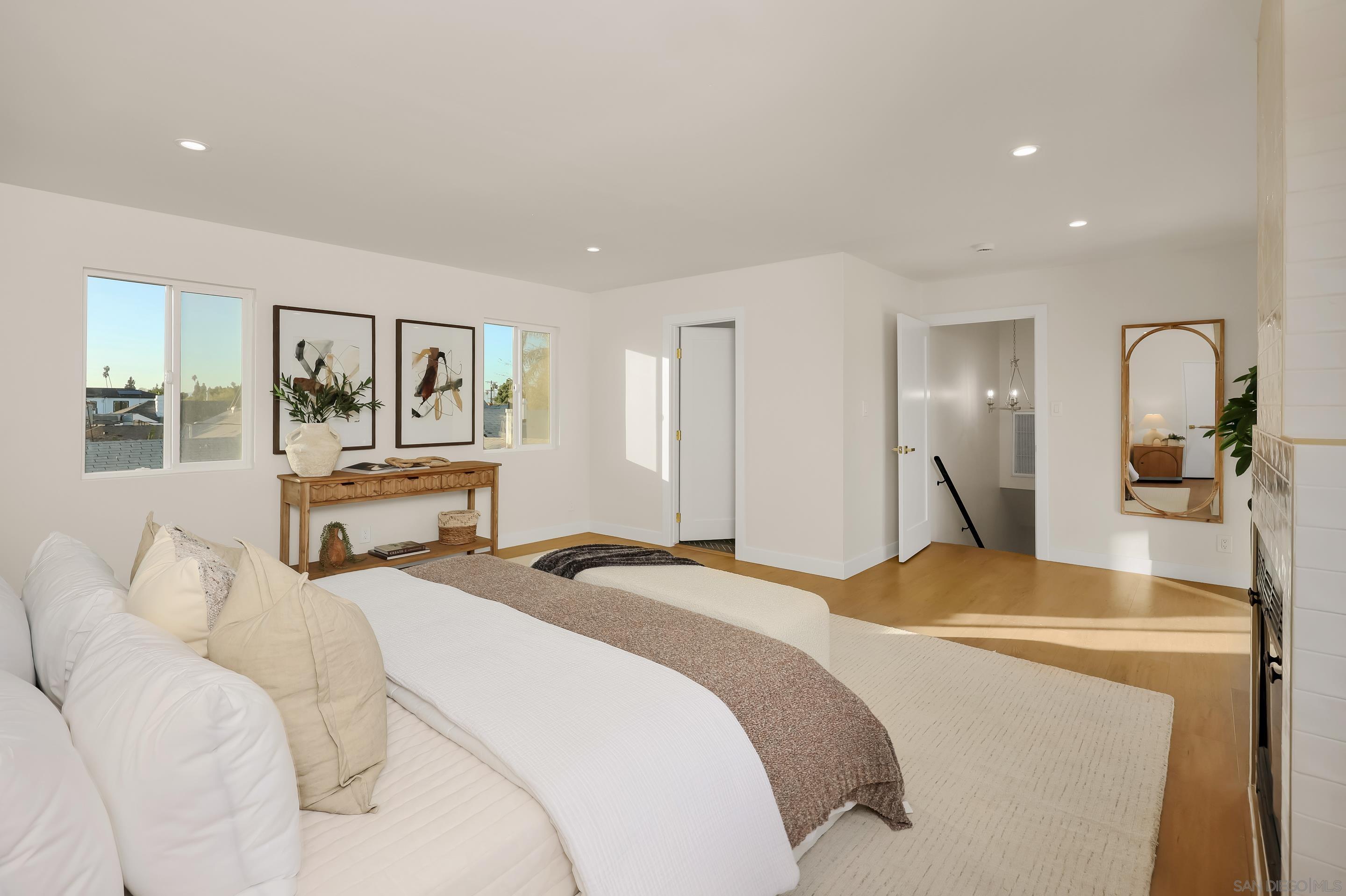 Detail Gallery Image 30 of 72 For 1900 W 41st St, Los Angeles,  CA 90062 - 4 Beds | 2 Baths