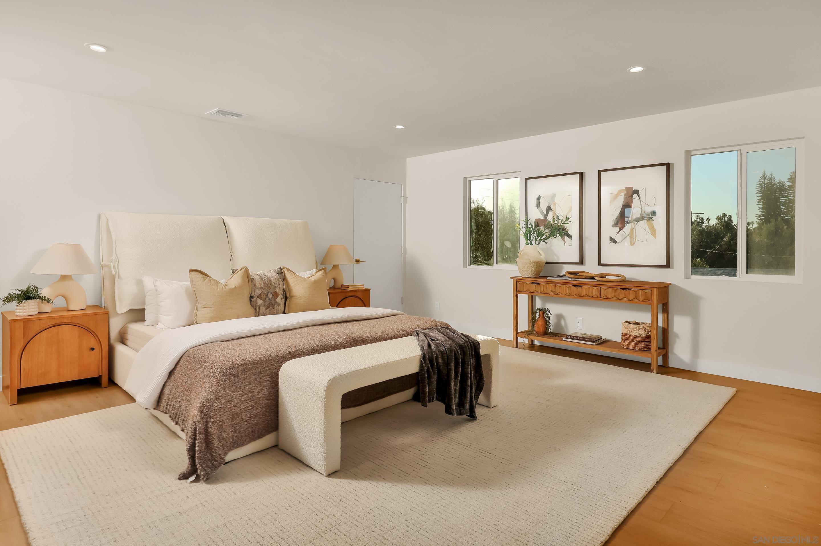 Detail Gallery Image 32 of 72 For 1900 W 41st St, Los Angeles,  CA 90062 - 4 Beds | 2 Baths