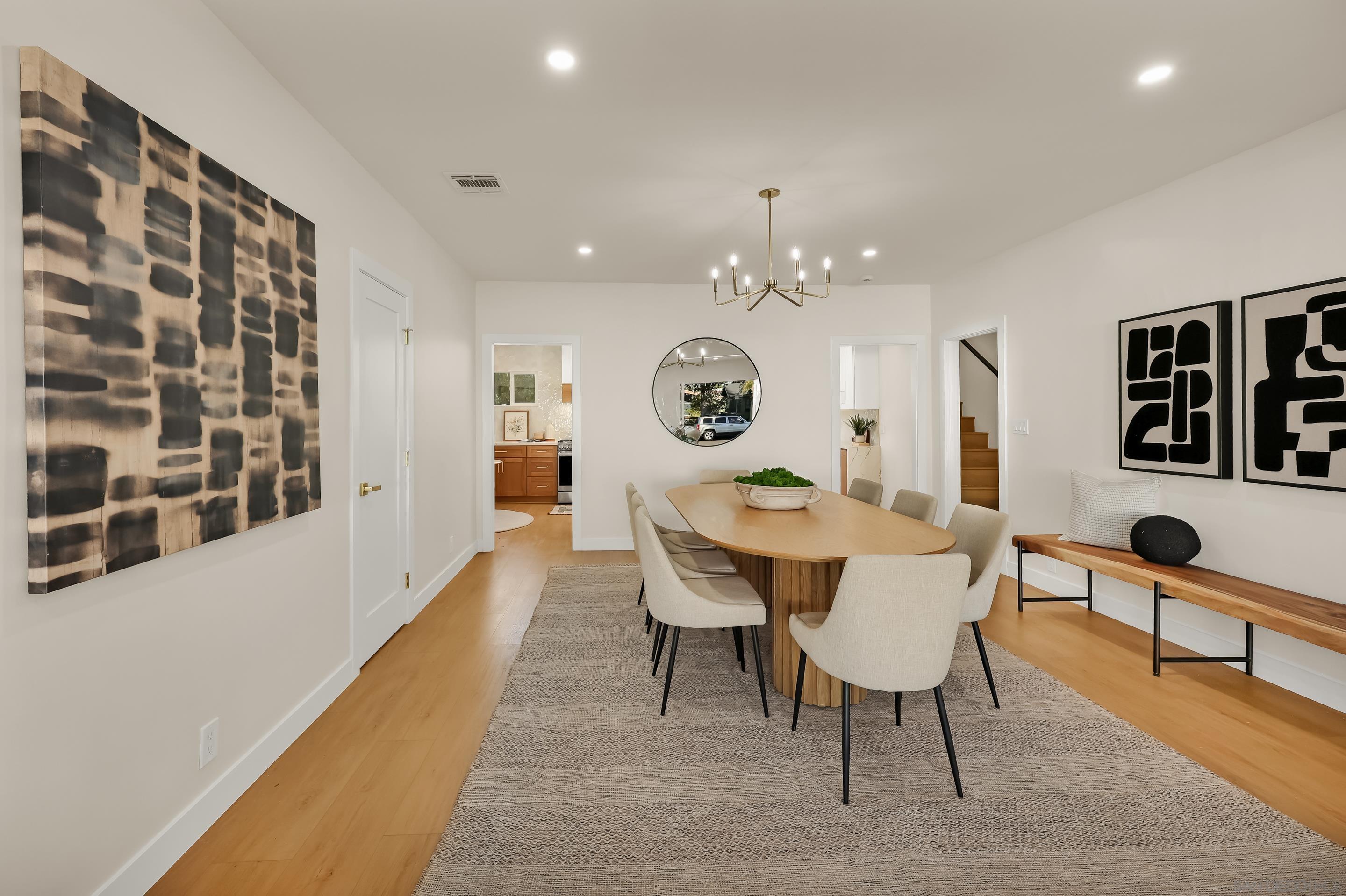 Detail Gallery Image 7 of 72 For 1900 W 41st St, Los Angeles,  CA 90062 - 4 Beds | 2 Baths