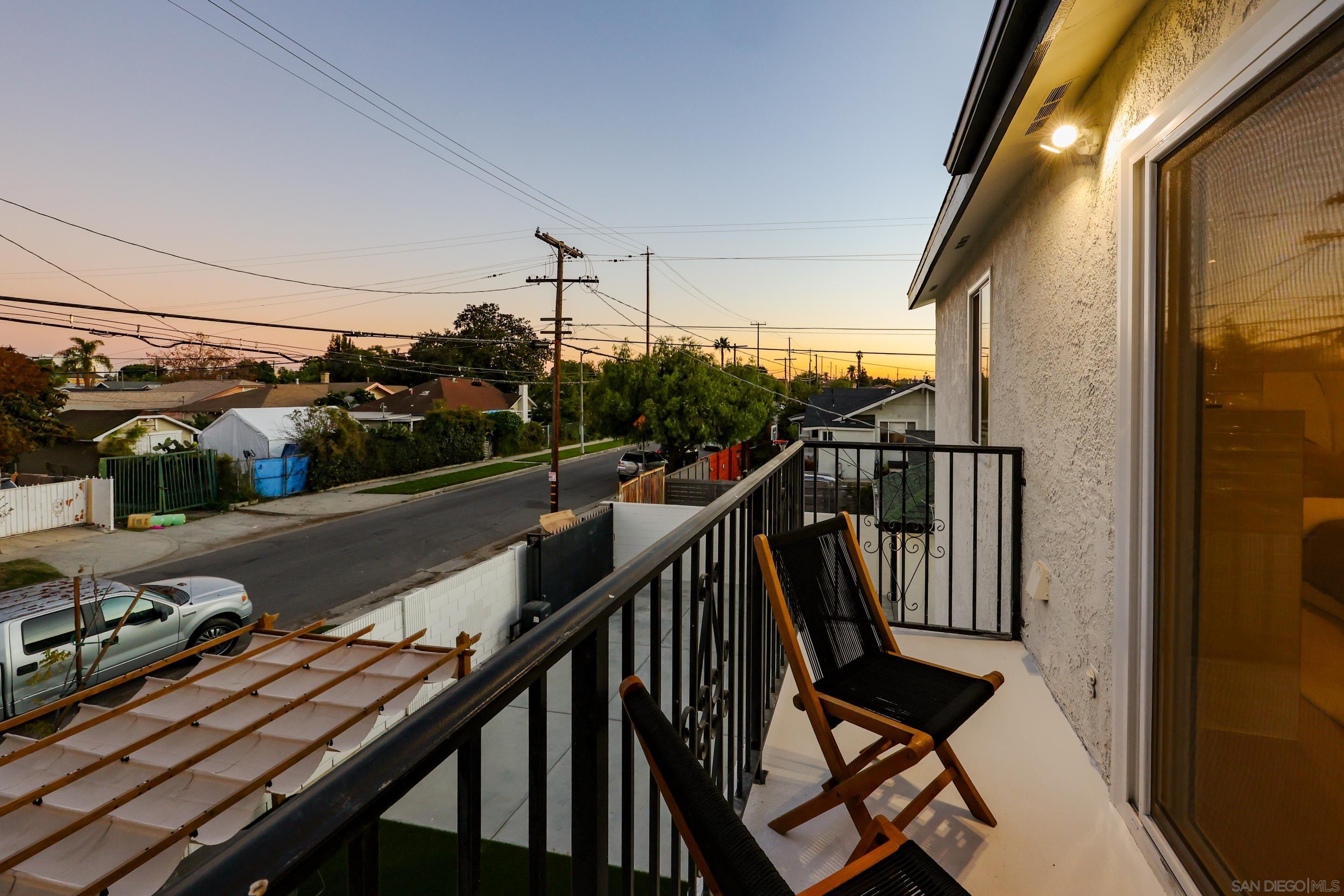 Detail Gallery Image 69 of 72 For 1900 W 41st St, Los Angeles,  CA 90062 - 4 Beds | 2 Baths