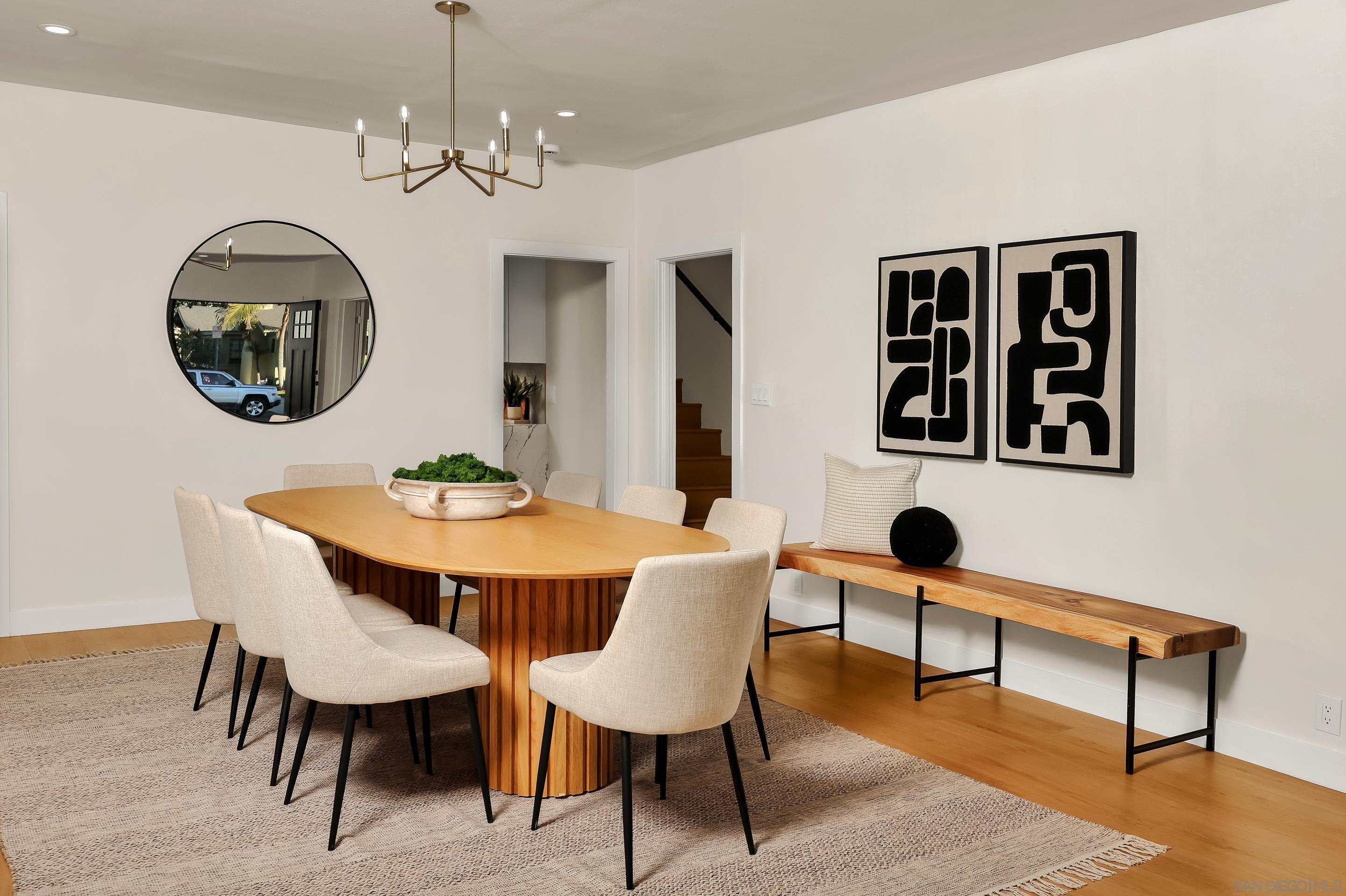 Detail Gallery Image 8 of 72 For 1900 W 41st St, Los Angeles,  CA 90062 - 4 Beds | 2 Baths