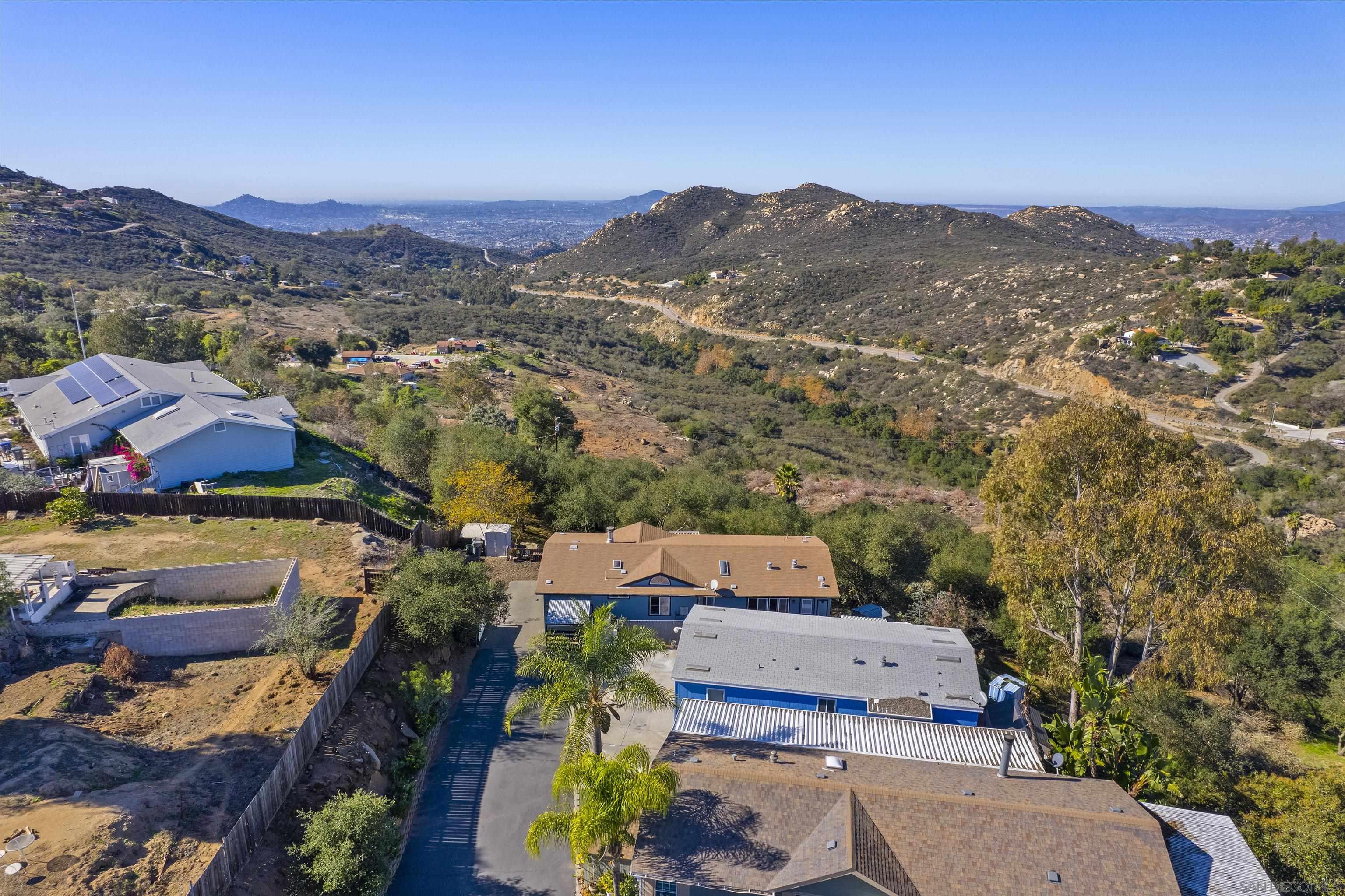 Detail Gallery Image 16 of 40 For 300  Thornton Dr  #4,  El Cajon,  CA 92021 - 4 Beds | 2 Baths