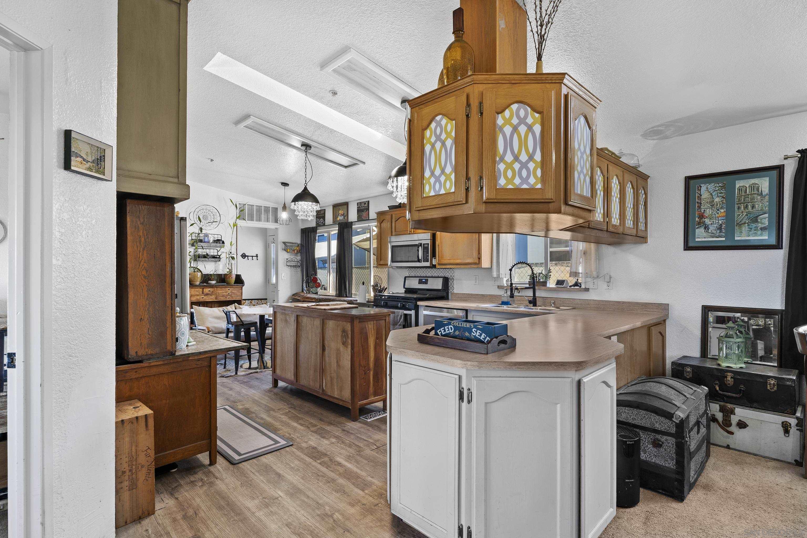 Detail Gallery Image 21 of 40 For 300  Thornton Dr  #4,  El Cajon,  CA 92021 - 4 Beds | 2 Baths