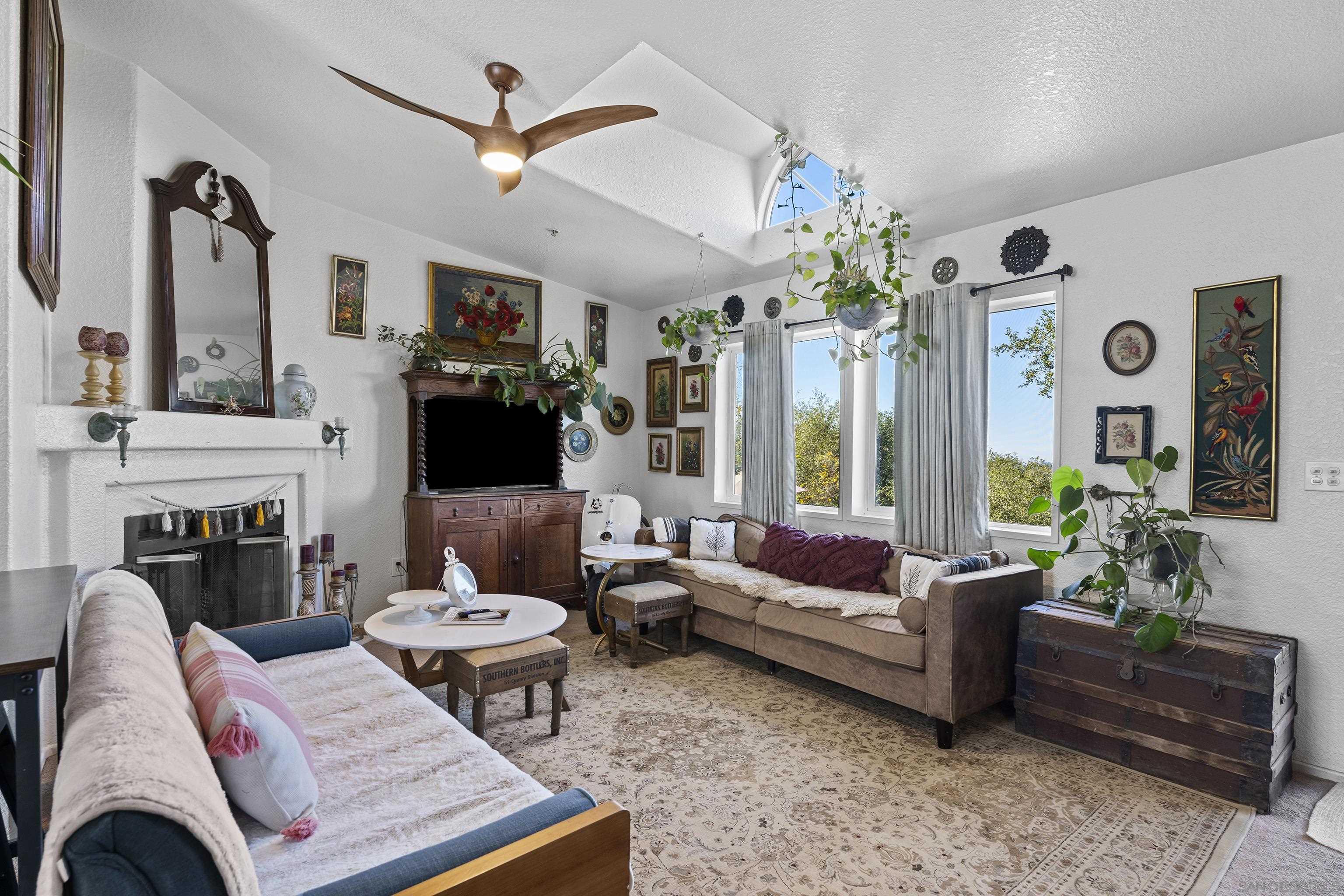 Detail Gallery Image 25 of 40 For 300  Thornton Dr  #4,  El Cajon,  CA 92021 - 4 Beds | 2 Baths