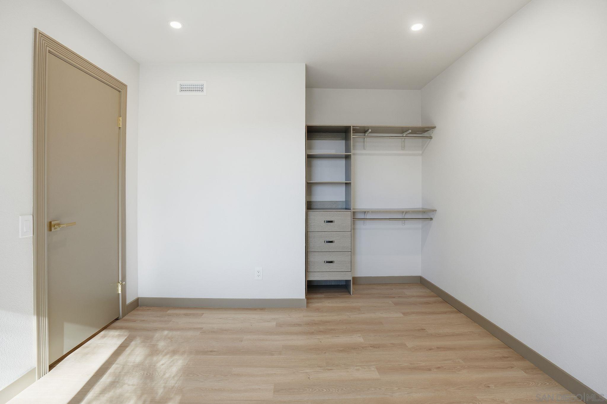 Detail Gallery Image 32 of 44 For 863   Leppert Street, San Diego,  CA 92114 - 3 Beds | 2 Baths