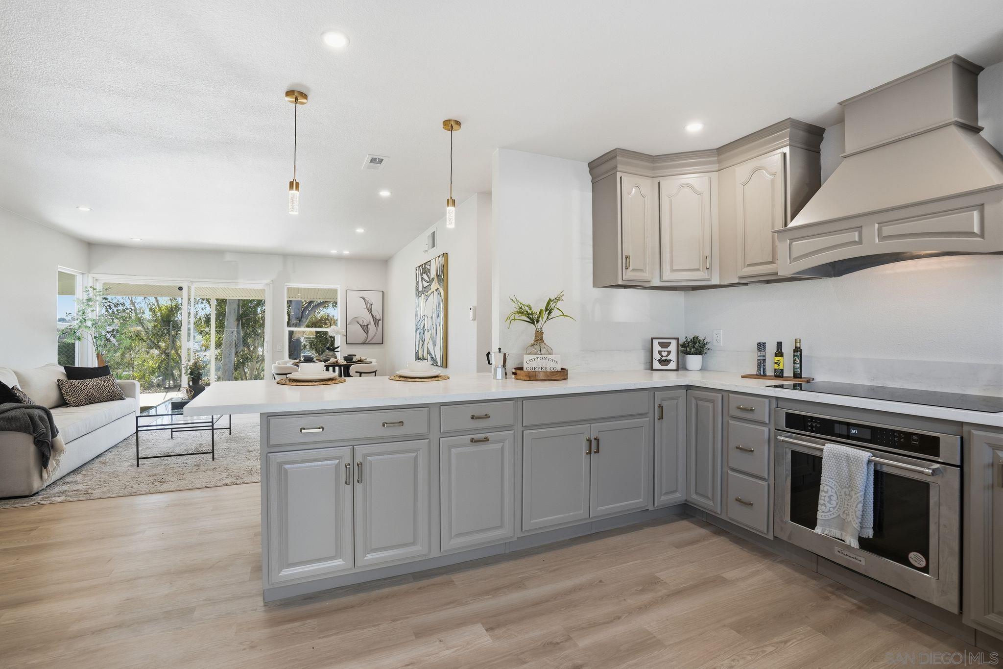 Detail Gallery Image 7 of 44 For 863   Leppert Street, San Diego,  CA 92114 - 3 Beds | 2 Baths