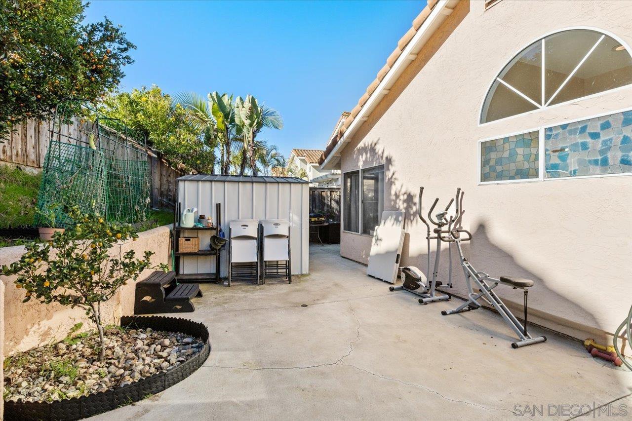 Detail Gallery Image 17 of 27 For 8465  Hovenweep Ct, San Diego,  CA 92129 - 3 Beds | 2 Baths