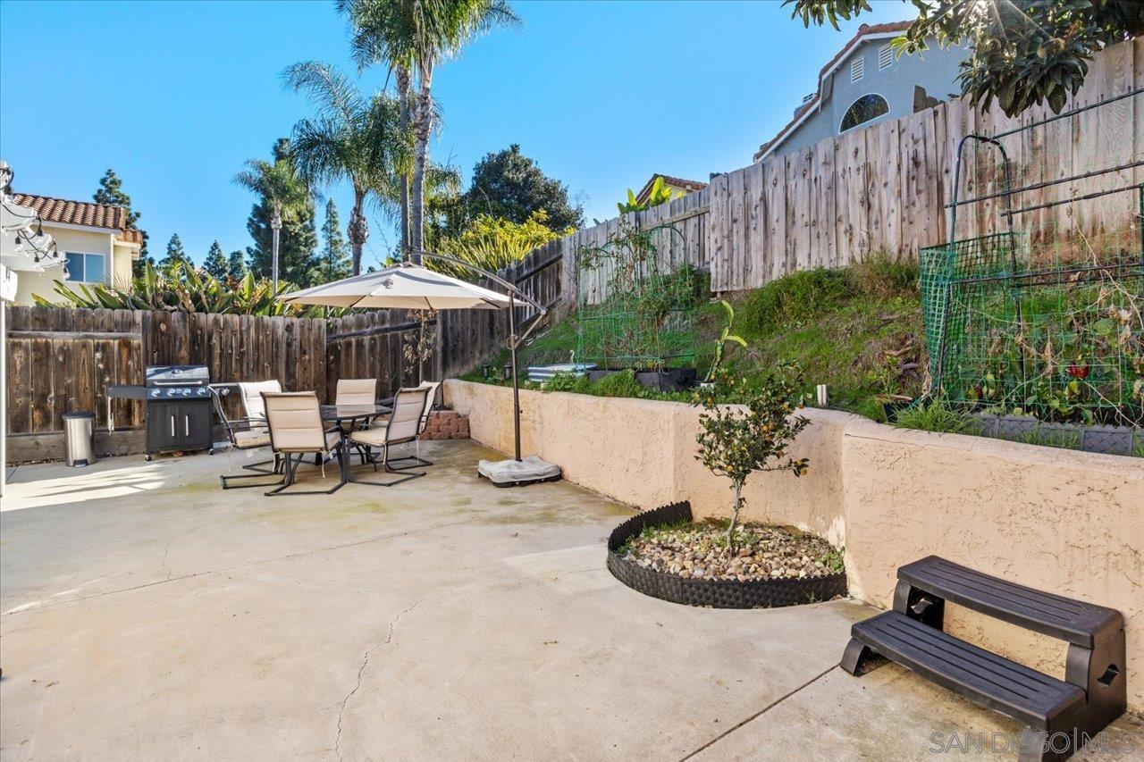 Detail Gallery Image 18 of 27 For 8465  Hovenweep Ct, San Diego,  CA 92129 - 3 Beds | 2 Baths