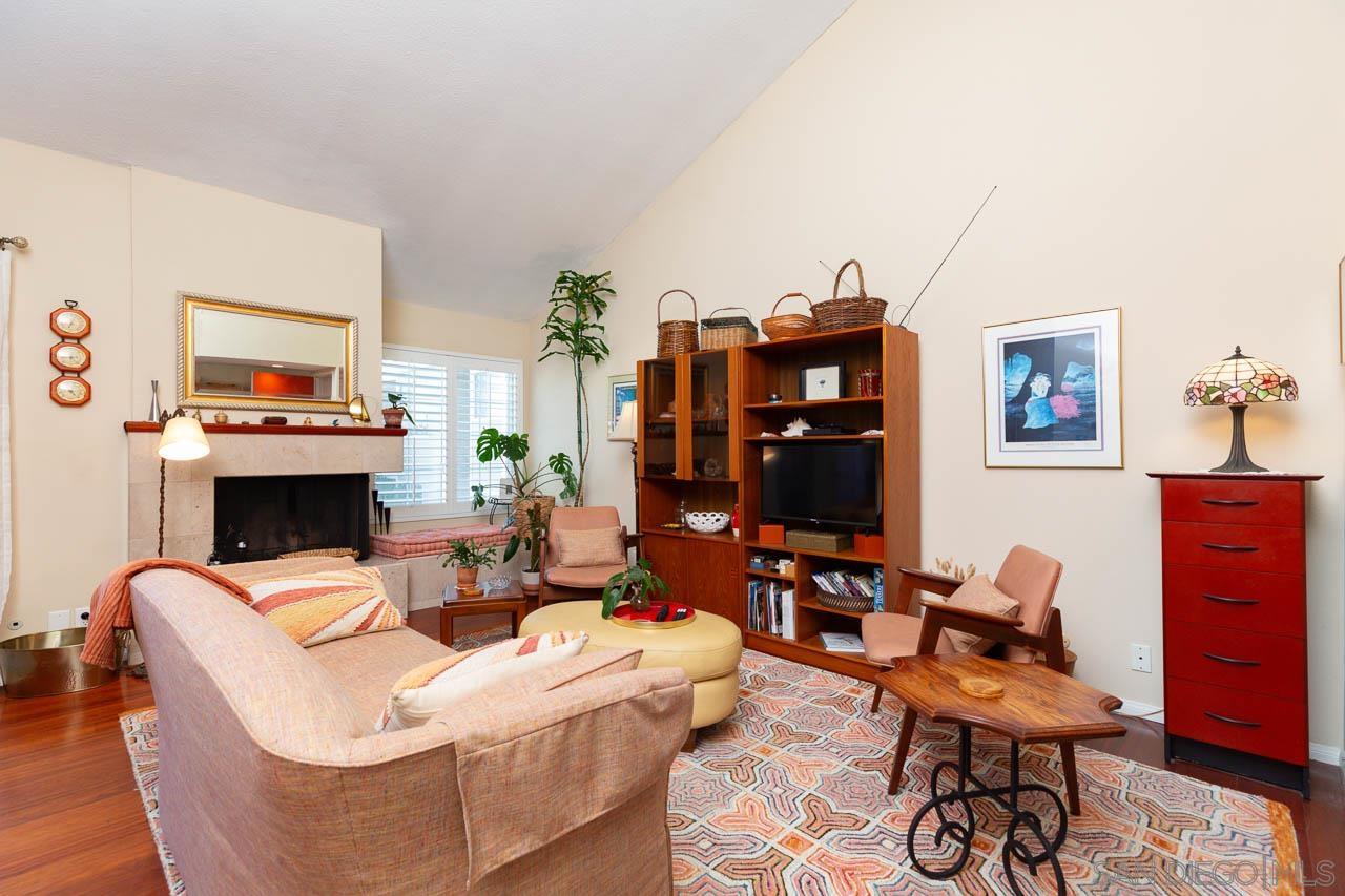 Front Image Thumbnail for SD250045718