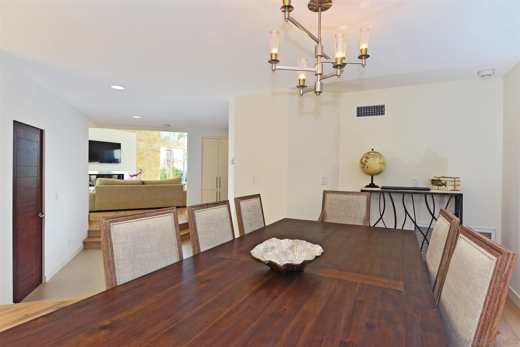 Detail Gallery Image 14 of 32 For 13721  Pine Needles, Del Mar,  CA 92014 - 4 Beds | 4/1 Baths