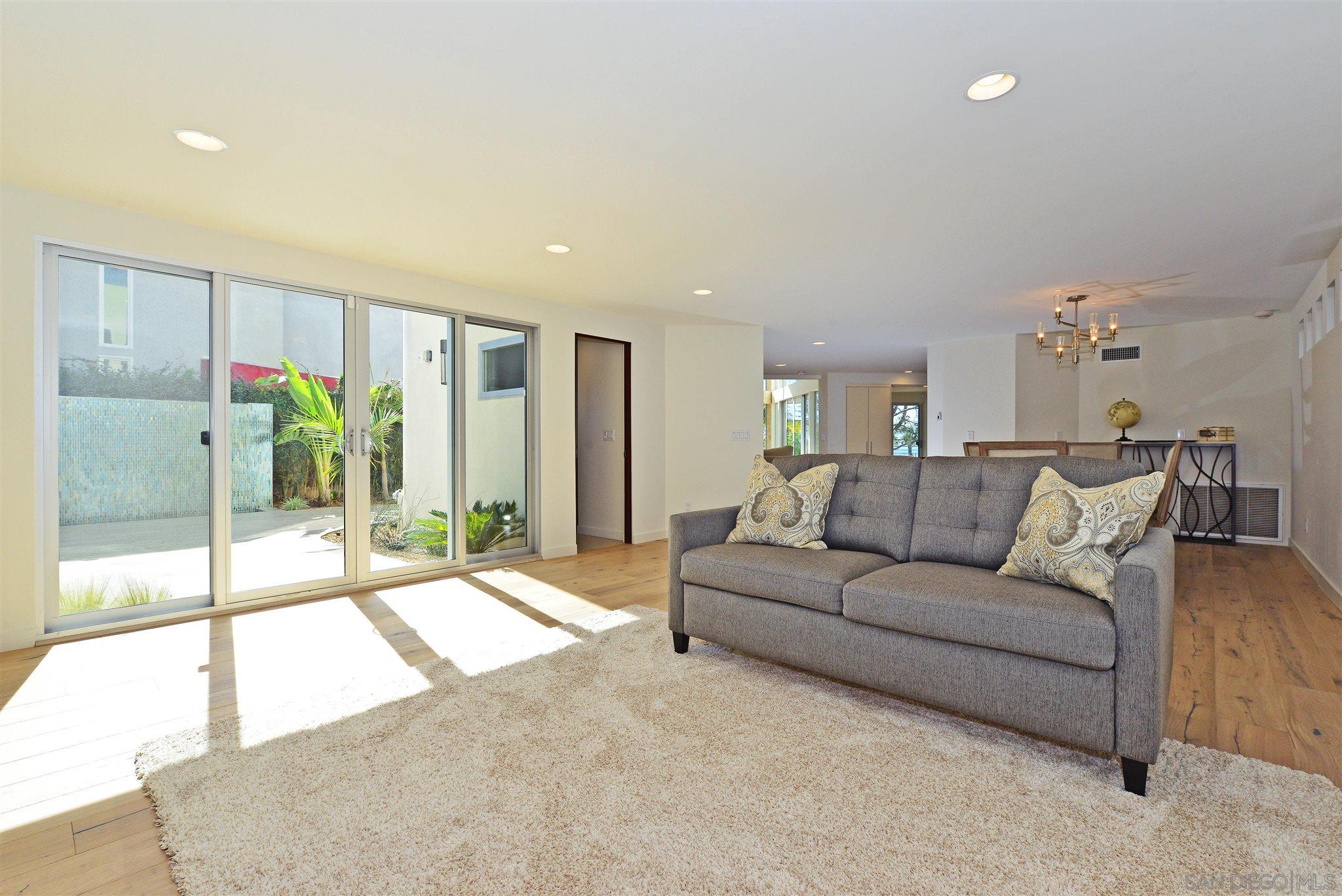 Detail Gallery Image 15 of 32 For 13721  Pine Needles, Del Mar,  CA 92014 - 4 Beds | 4/1 Baths