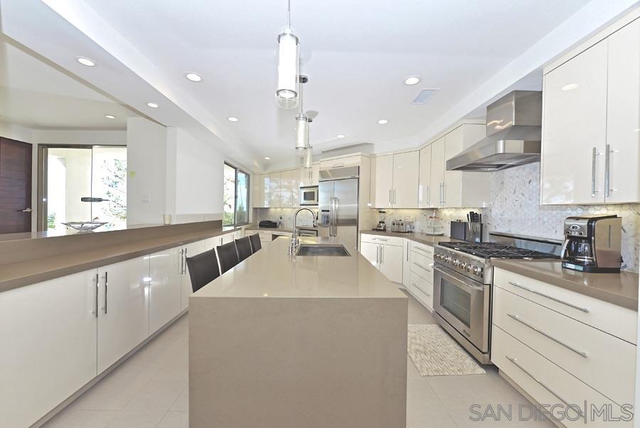 Detail Gallery Image 17 of 61 For 13721  Pine Needles, Del Mar,  CA 92014 - 4 Beds | 4/1 Baths