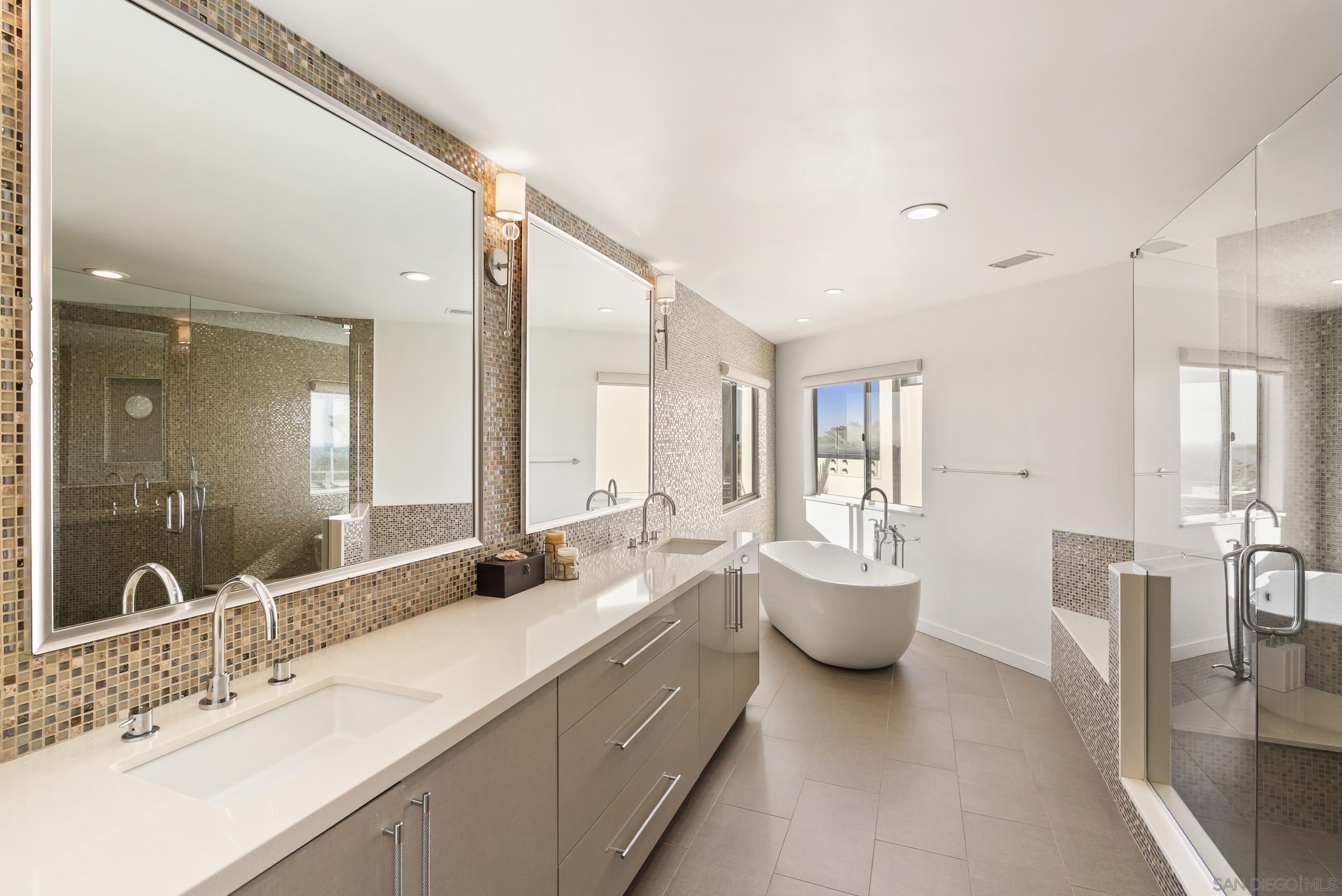 Detail Gallery Image 34 of 61 For 13721  Pine Needles, Del Mar,  CA 92014 - 4 Beds | 4/1 Baths