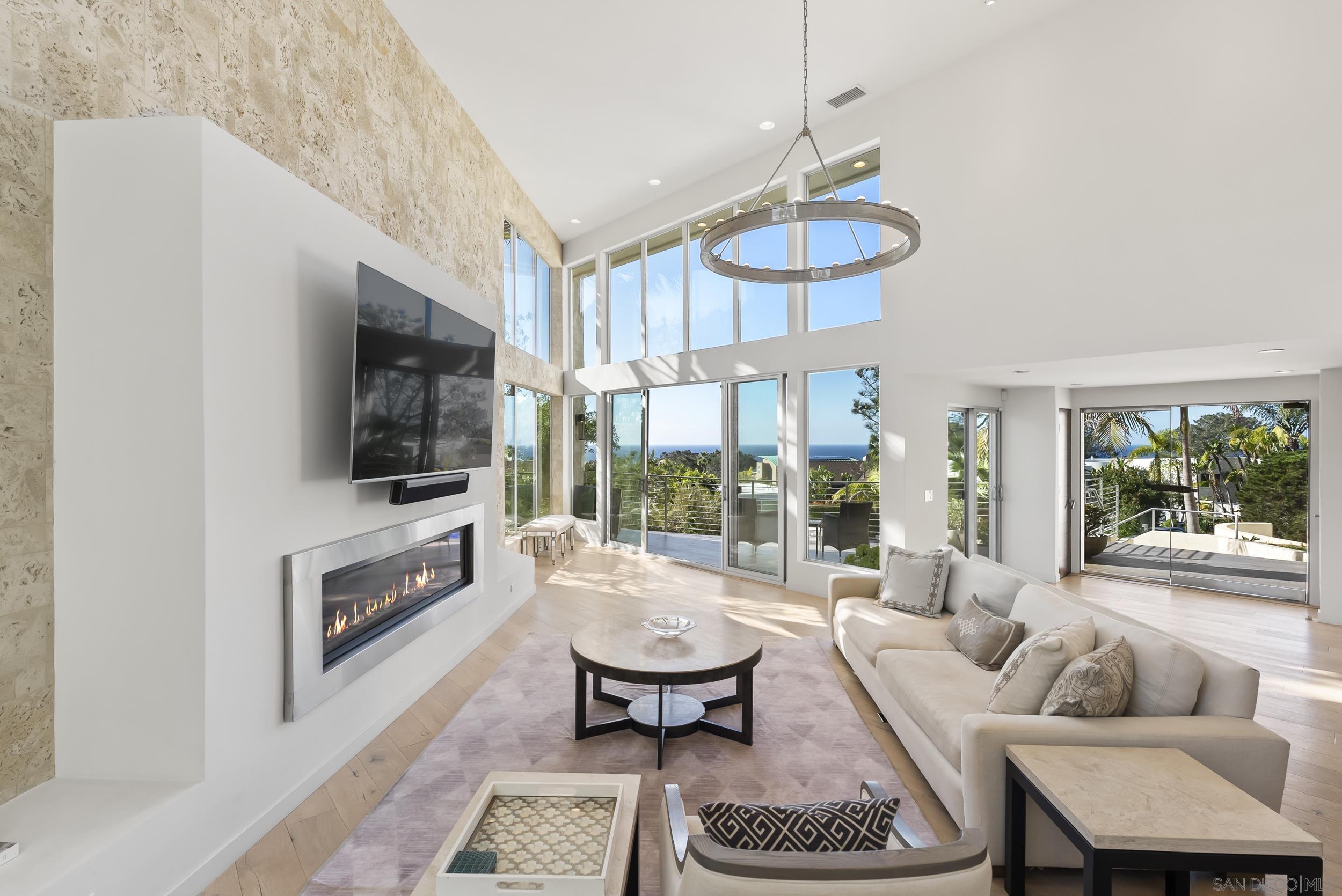 Detail Gallery Image 10 of 61 For 13721  Pine Needles, Del Mar,  CA 92014 - 4 Beds | 4/1 Baths