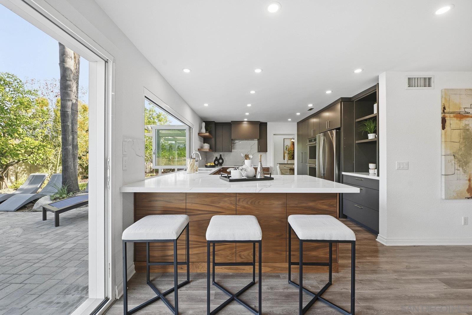 Detail Gallery Image 15 of 47 For 13366  Twin Circle Ct, Poway,  CA 92064 - 4 Beds | 2/1 Baths