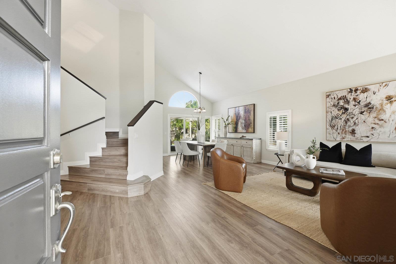 Detail Gallery Image 4 of 47 For 13366  Twin Circle Ct, Poway,  CA 92064 - 4 Beds | 2/1 Baths