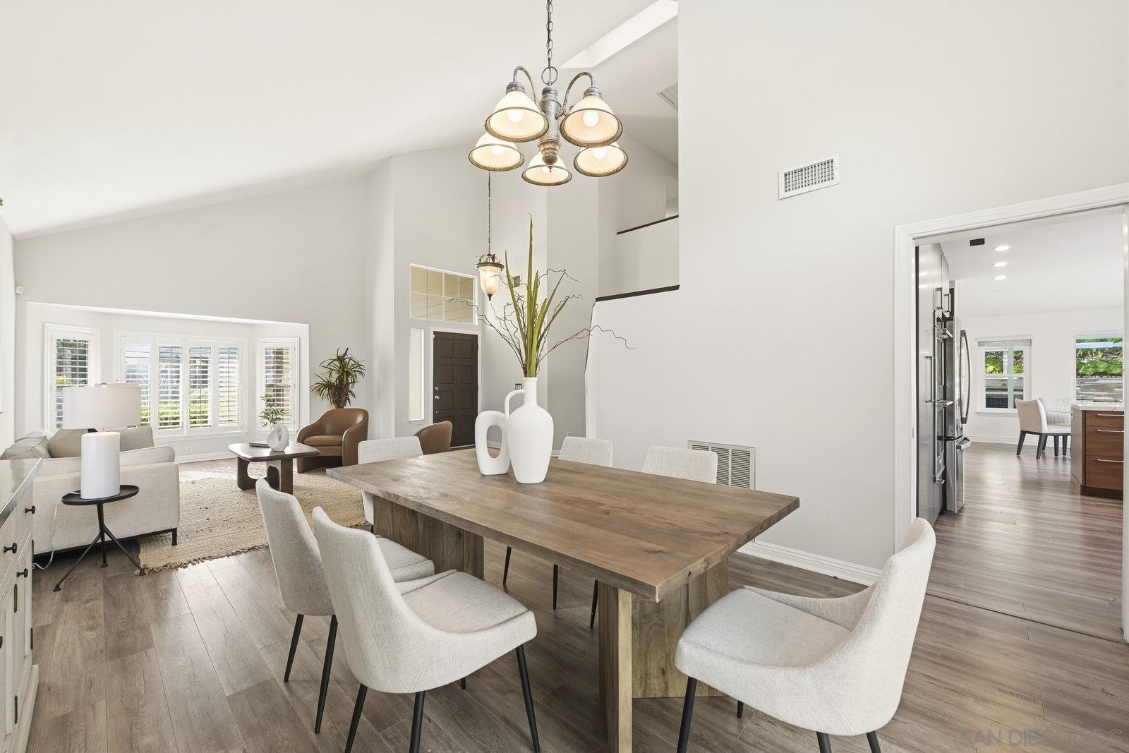 Detail Gallery Image 9 of 47 For 13366  Twin Circle Ct, Poway,  CA 92064 - 4 Beds | 2/1 Baths