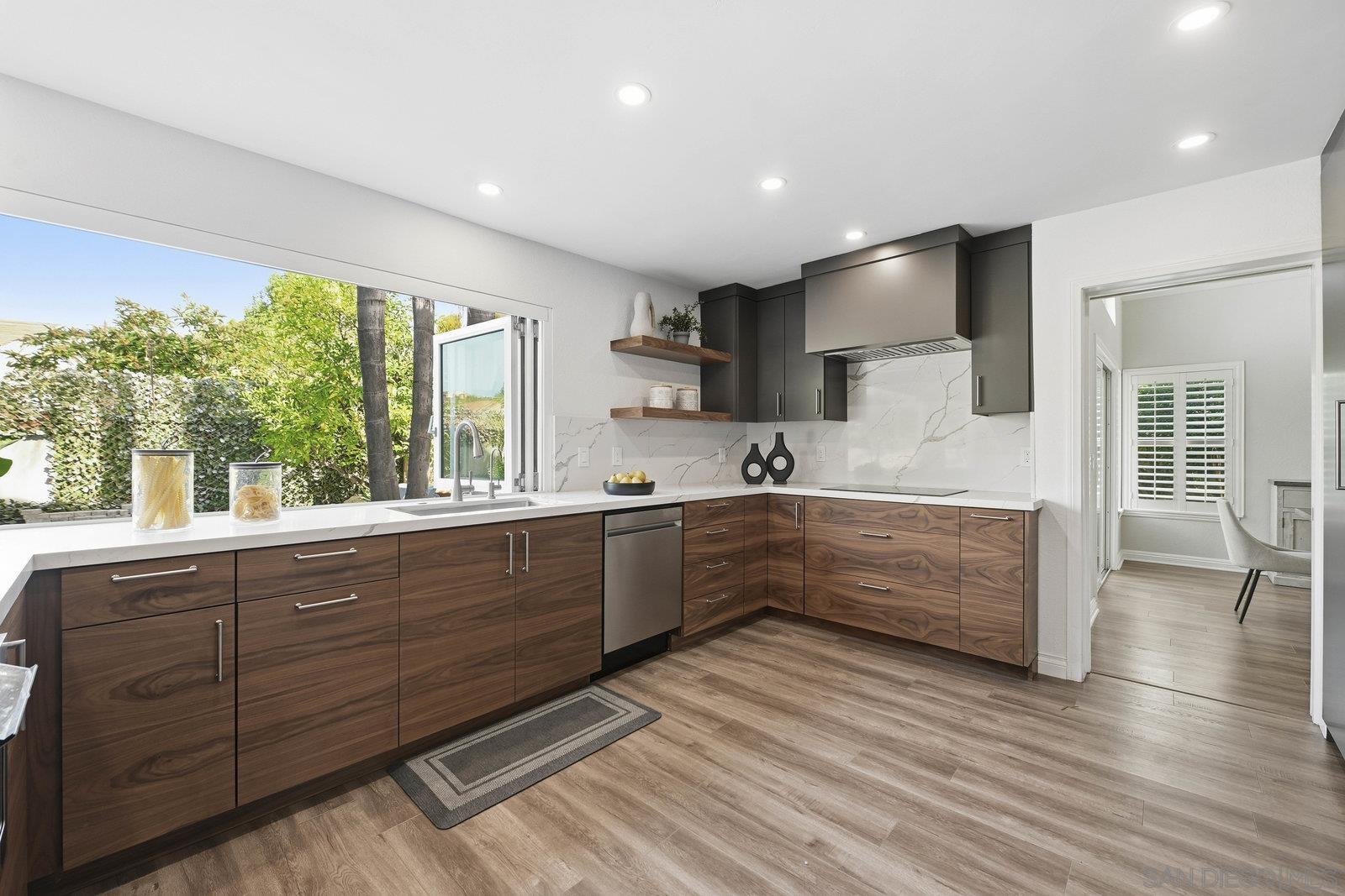 Detail Gallery Image 10 of 47 For 13366  Twin Circle Ct, Poway,  CA 92064 - 4 Beds | 2/1 Baths