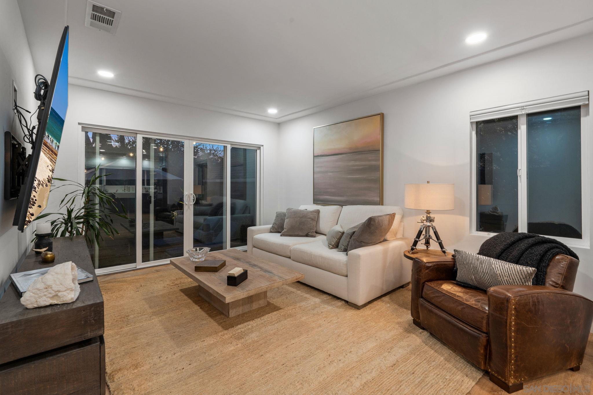 Detail Gallery Image 15 of 41 For 3344  Upas Street, San Diego,  CA 92104 - 2 Beds | 2 Baths