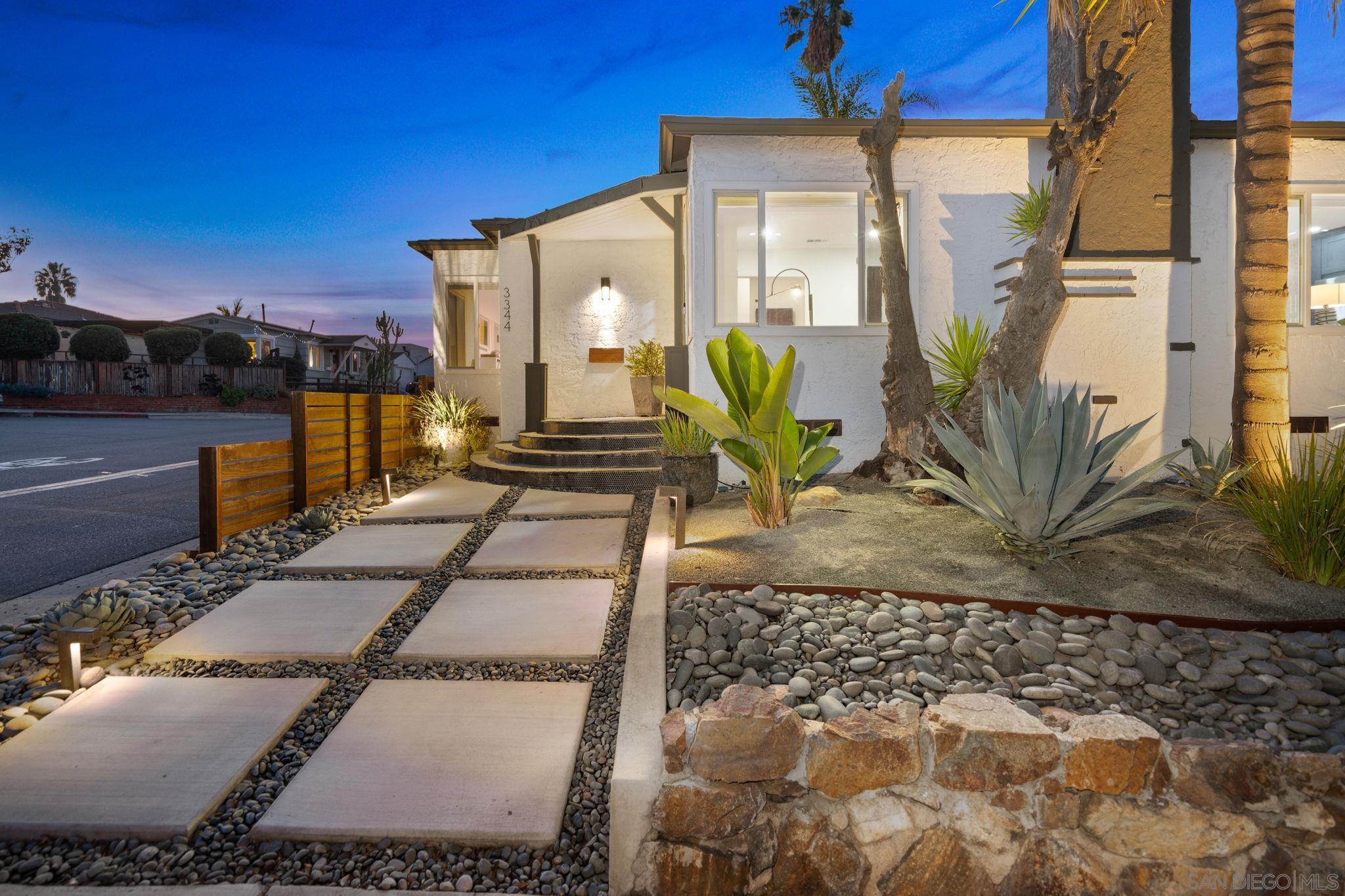 Detail Gallery Image 3 of 41 For 3344  Upas Street, San Diego,  CA 92104 - 2 Beds | 2 Baths