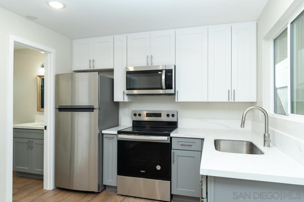 Detail Gallery Image 9 of 20 For 1642  C Ave. #106, National City,  CA 91950 - 1 Beds | 1 Baths