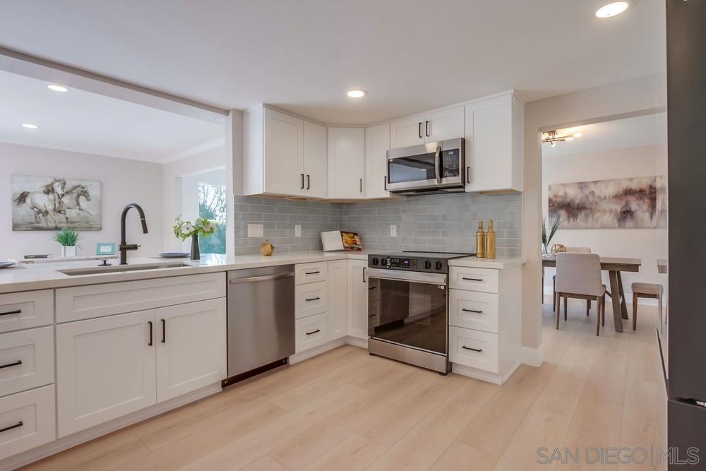 Detail Gallery Image 22 of 67 For 3311  La Costa Ave, Carlsbad,  CA 92009 - 5 Beds | 3 Baths