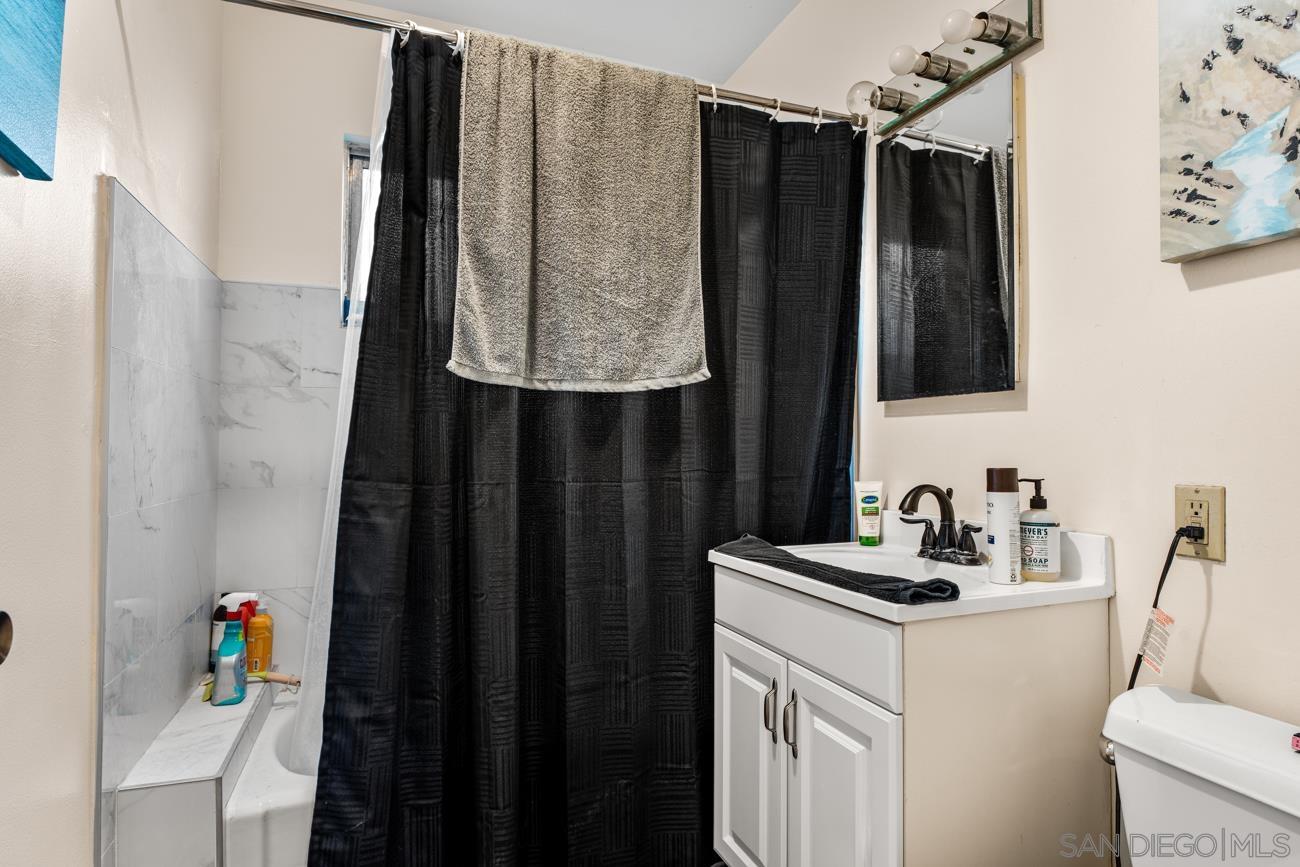 Detail Gallery Image 12 of 29 For 5707  Mildred St, San Diego,  CA 92110 - – Beds | – Baths