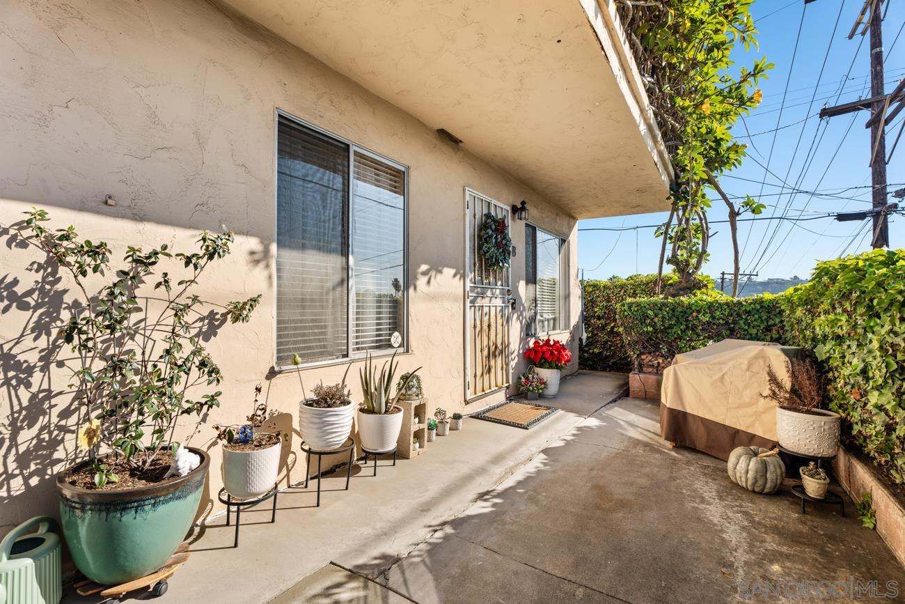 Detail Gallery Image 4 of 29 For 5707  Mildred St, San Diego,  CA 92110 - – Beds | – Baths