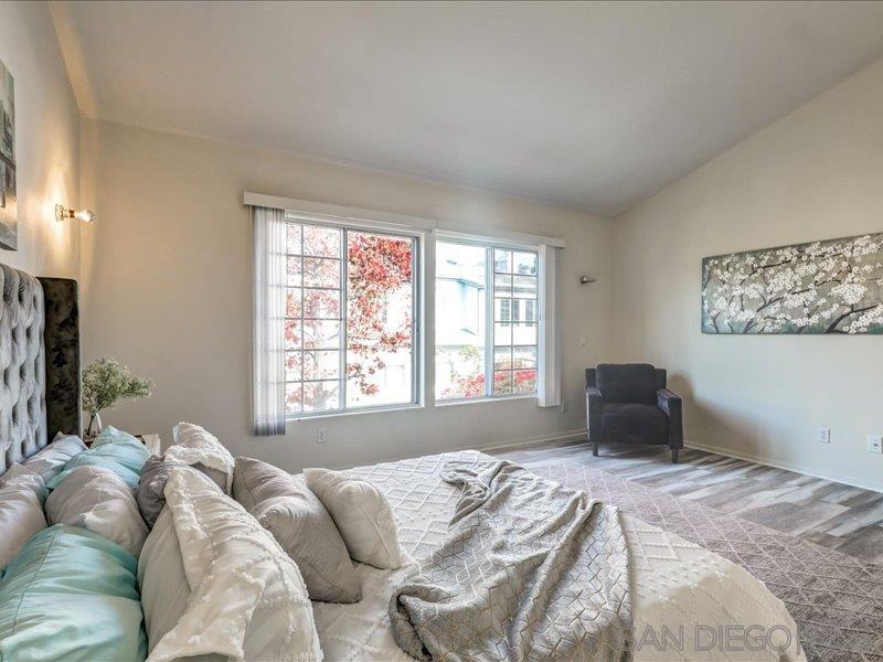 Detail Gallery Image 18 of 33 For 8641  via Mallorca  #F,  La Jolla,  CA 92037 - 2 Beds | 2/1 Baths