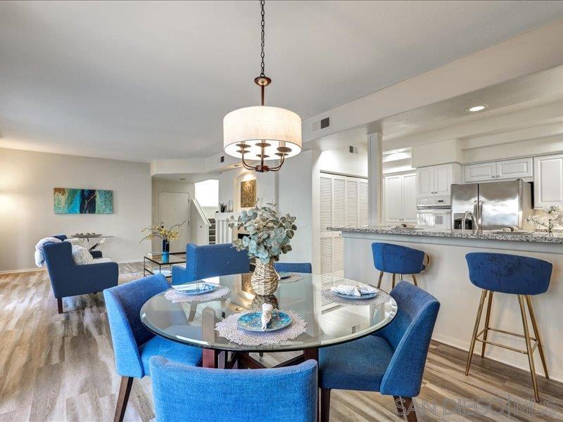 Detail Gallery Image 9 of 33 For 8641  via Mallorca  #F,  La Jolla,  CA 92037 - 2 Beds | 2/1 Baths