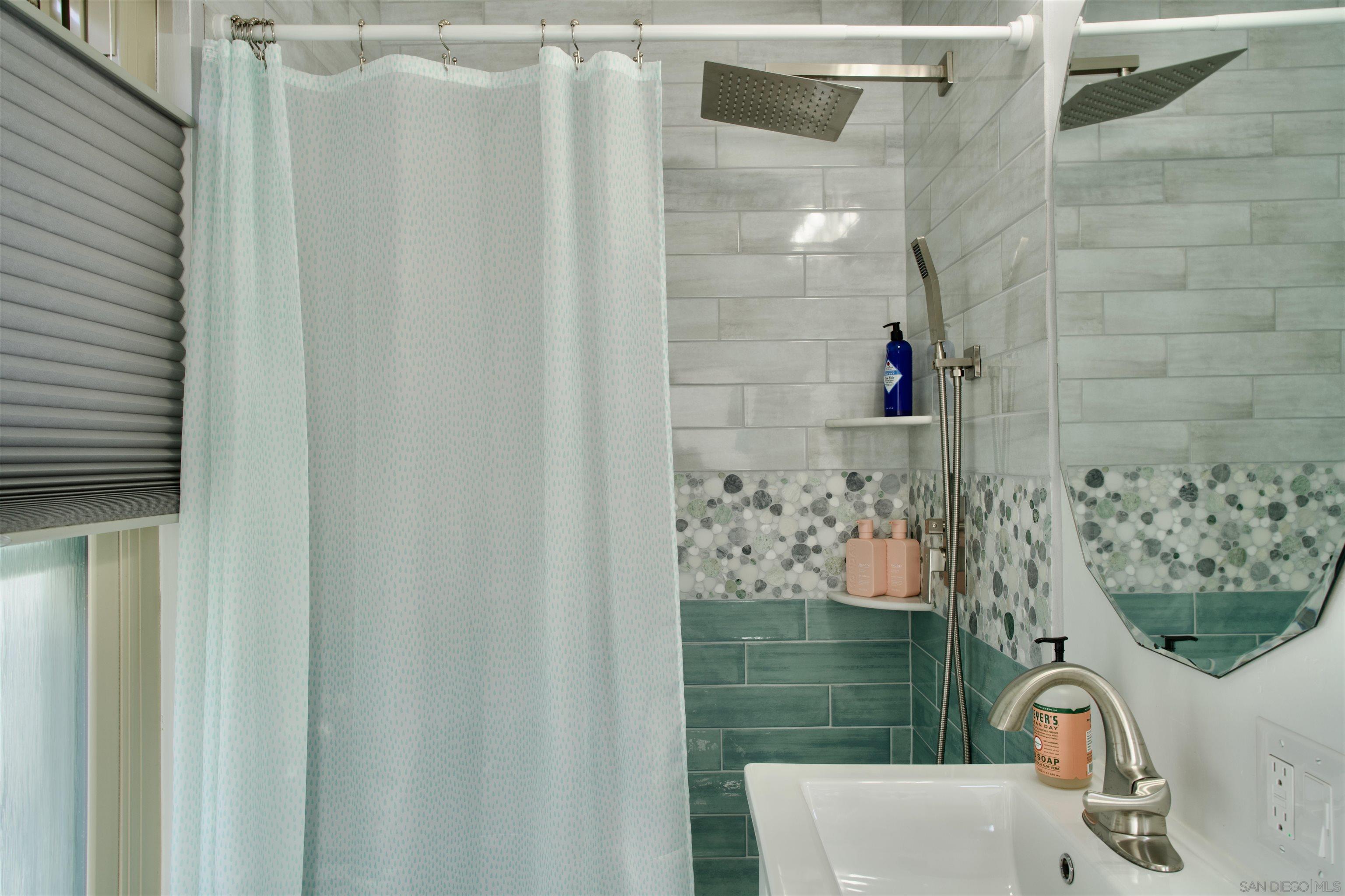 Detail Gallery Image 36 of 38 For 4549  Cove Dr  a, Carlsbad,  CA 92008 - 3 Beds | 2/1 Baths