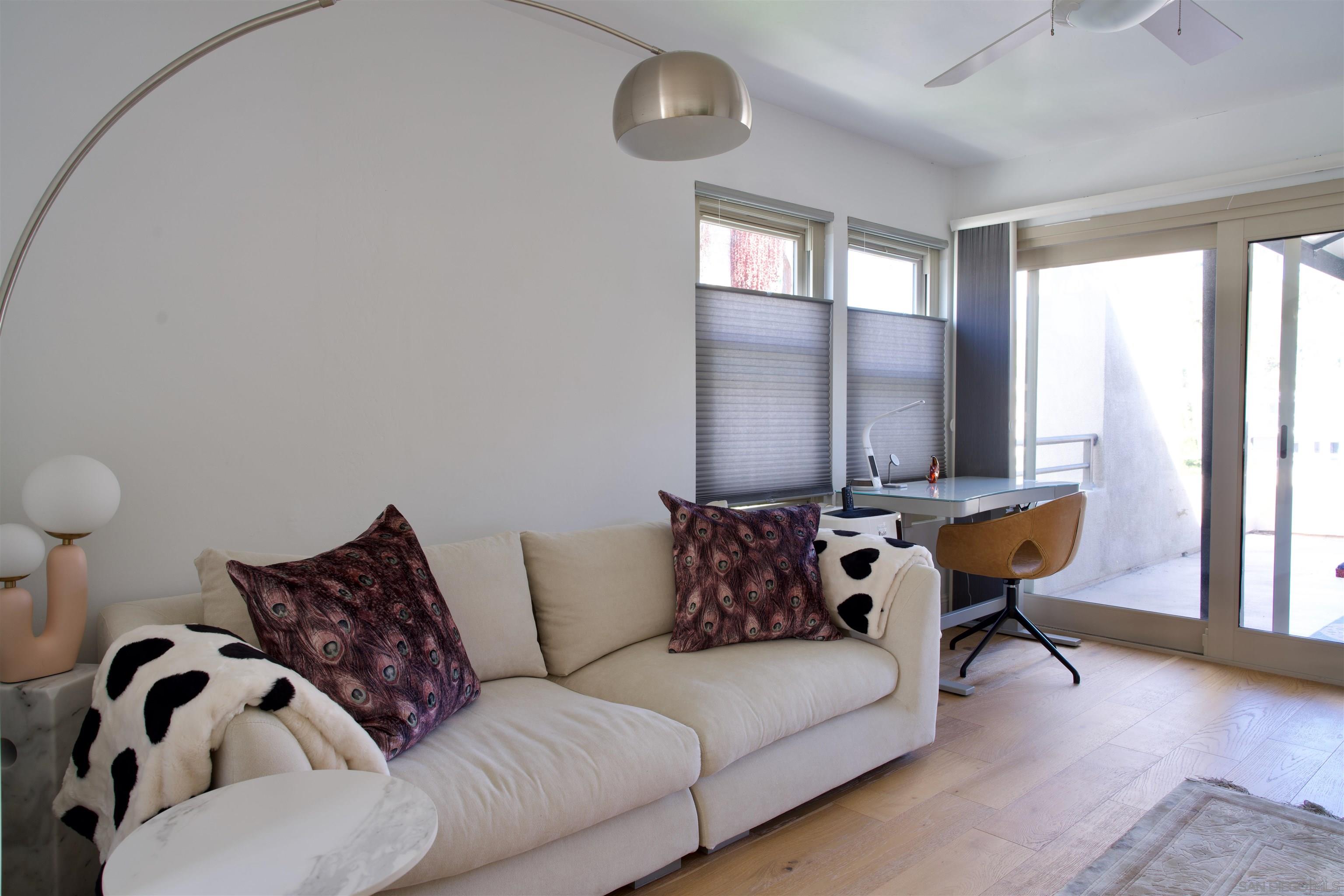 Detail Gallery Image 6 of 38 For 4549  Cove Dr  a, Carlsbad,  CA 92008 - 3 Beds | 2/1 Baths