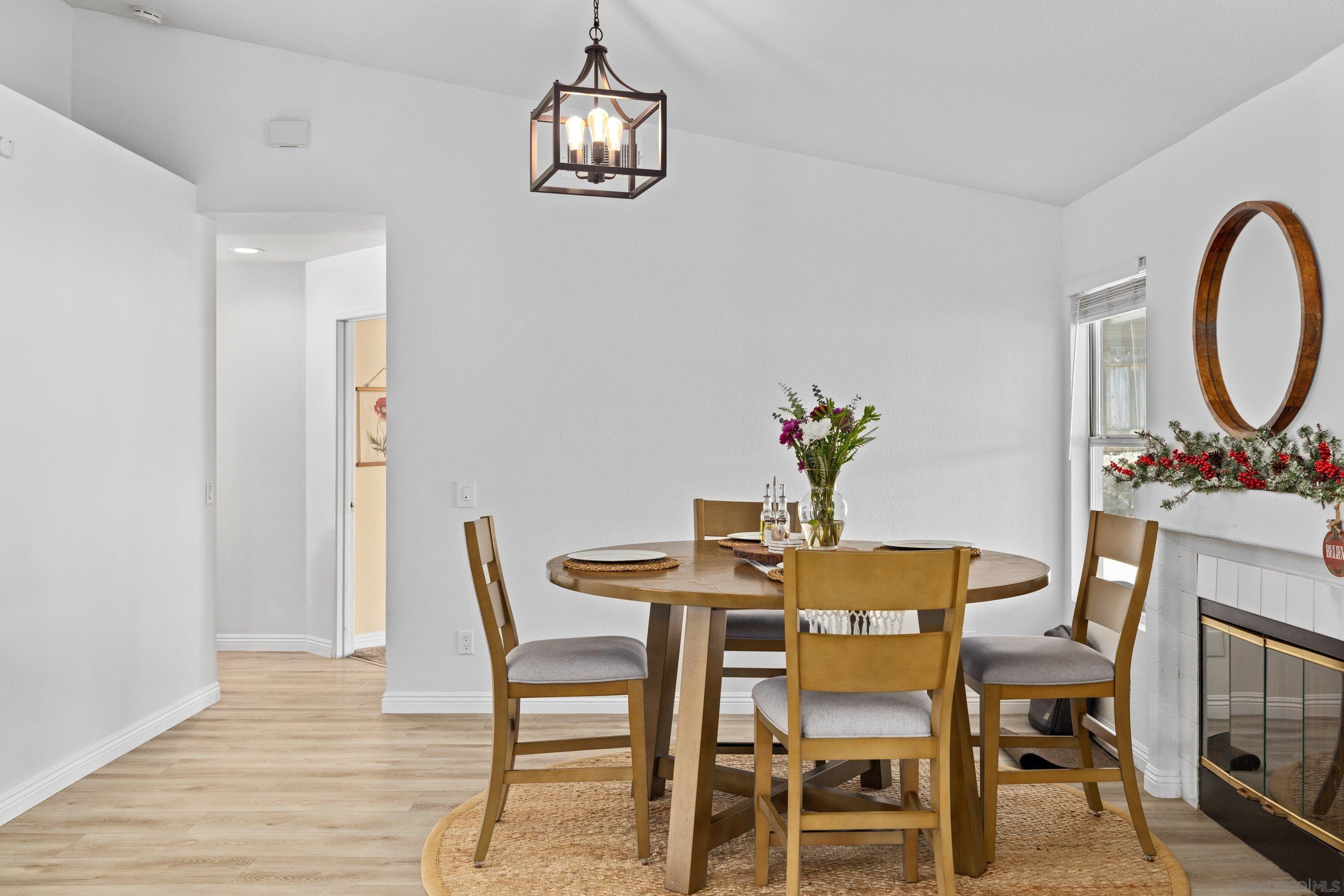 Detail Gallery Image 12 of 31 For 286  Glendale Ave, San Marcos,  CA 92069 - 3 Beds | 2 Baths