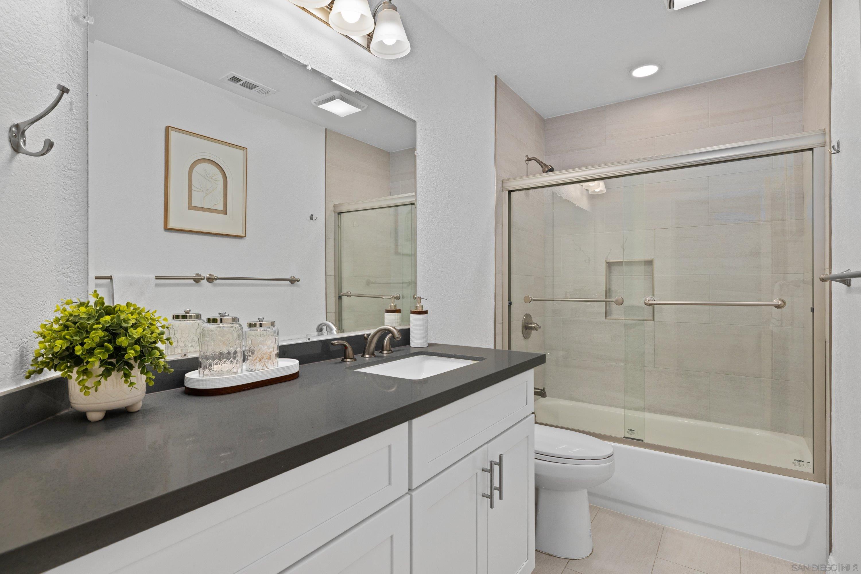 Detail Gallery Image 22 of 31 For 286  Glendale Ave, San Marcos,  CA 92069 - 3 Beds | 2 Baths