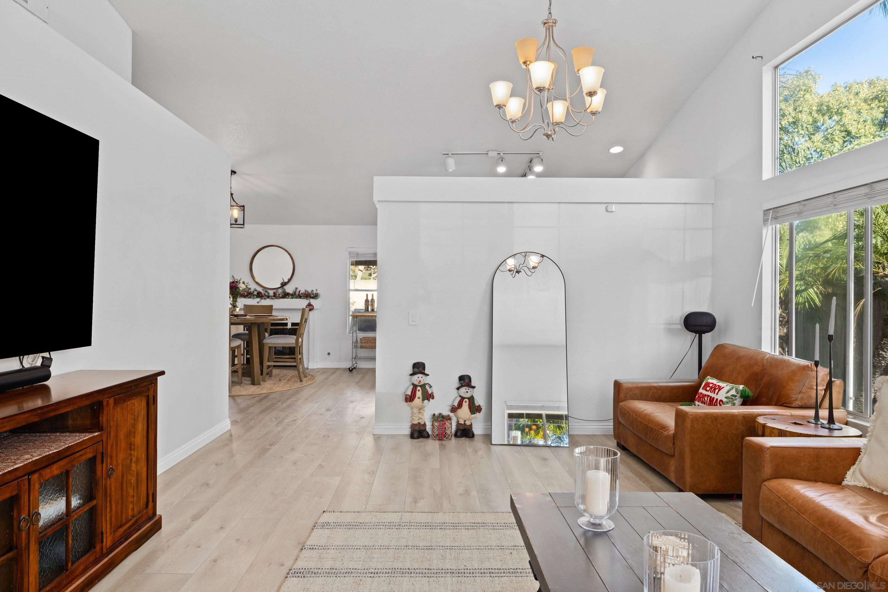 Detail Gallery Image 6 of 31 For 286  Glendale Ave, San Marcos,  CA 92069 - 3 Beds | 2 Baths