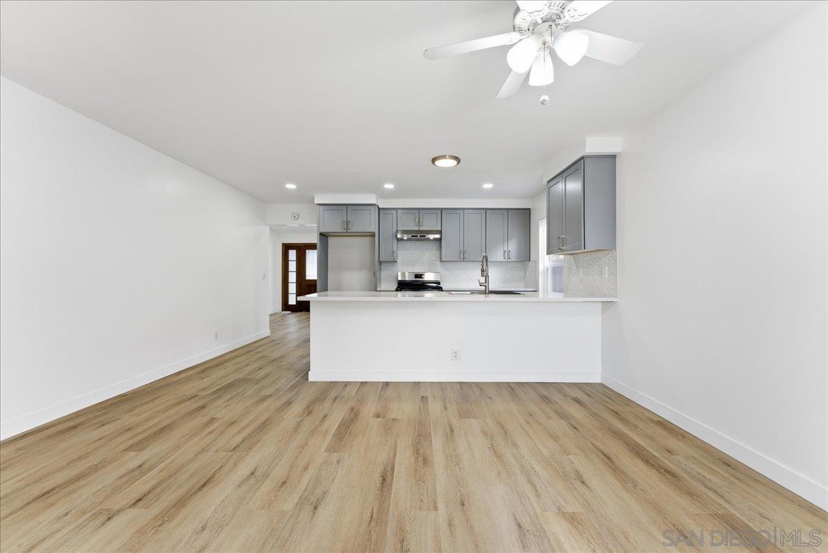 Detail Gallery Image 5 of 22 For 8287  Lapiz, San Diego,  CA 92126 - 4 Beds | 2 Baths