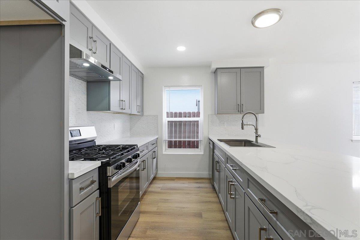 Detail Gallery Image 6 of 22 For 8287  Lapiz, San Diego,  CA 92126 - 4 Beds | 2 Baths