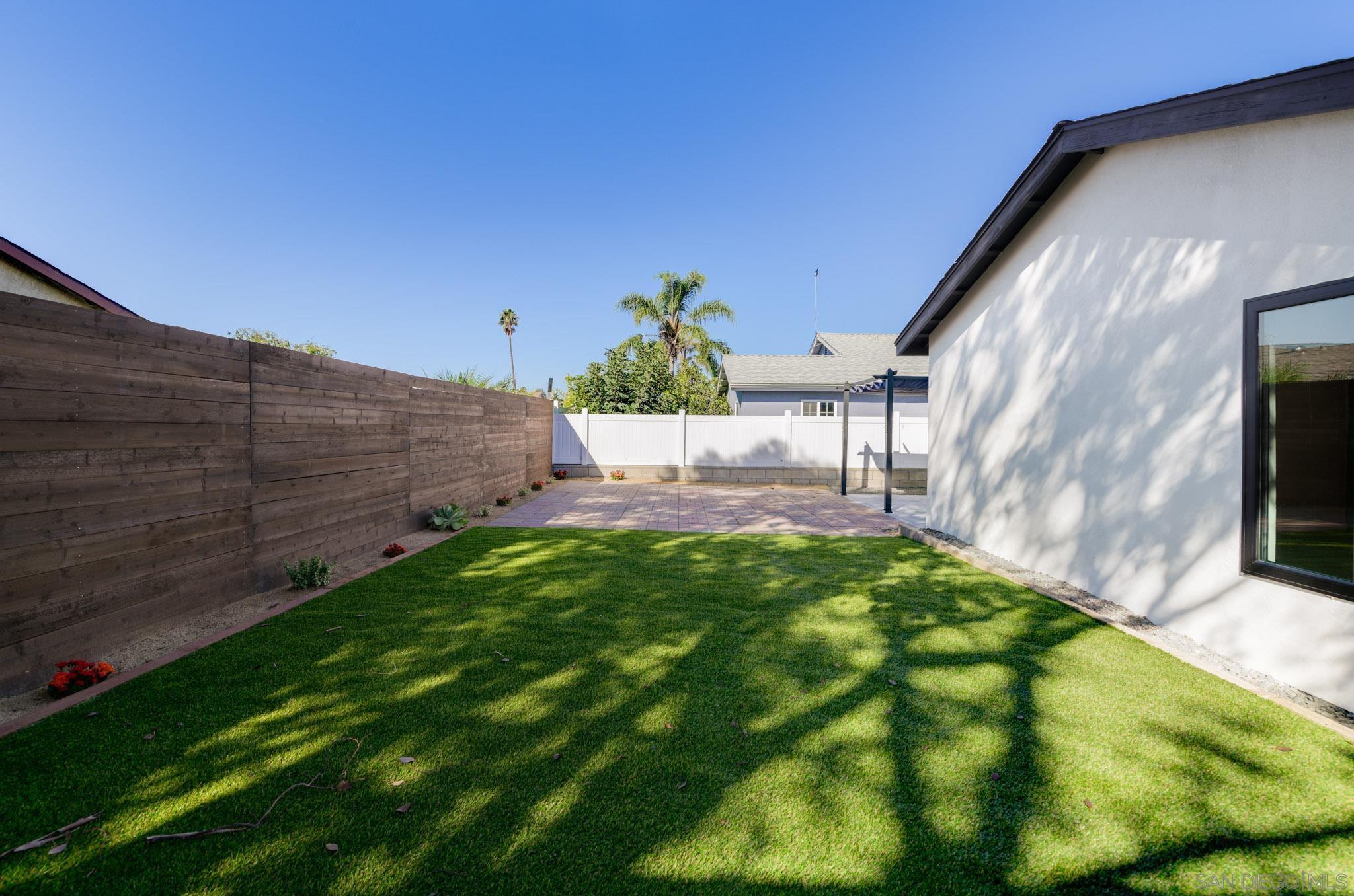 Detail Gallery Image 14 of 25 For 8667  Cetus Rd, San Diego,  CA 92126 - 3 Beds | 2 Baths