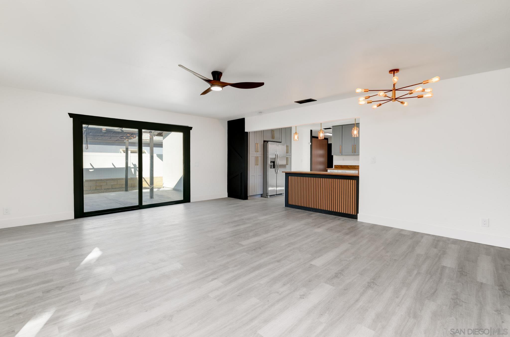 Detail Gallery Image 7 of 25 For 8667  Cetus Rd, San Diego,  CA 92126 - 3 Beds | 2 Baths