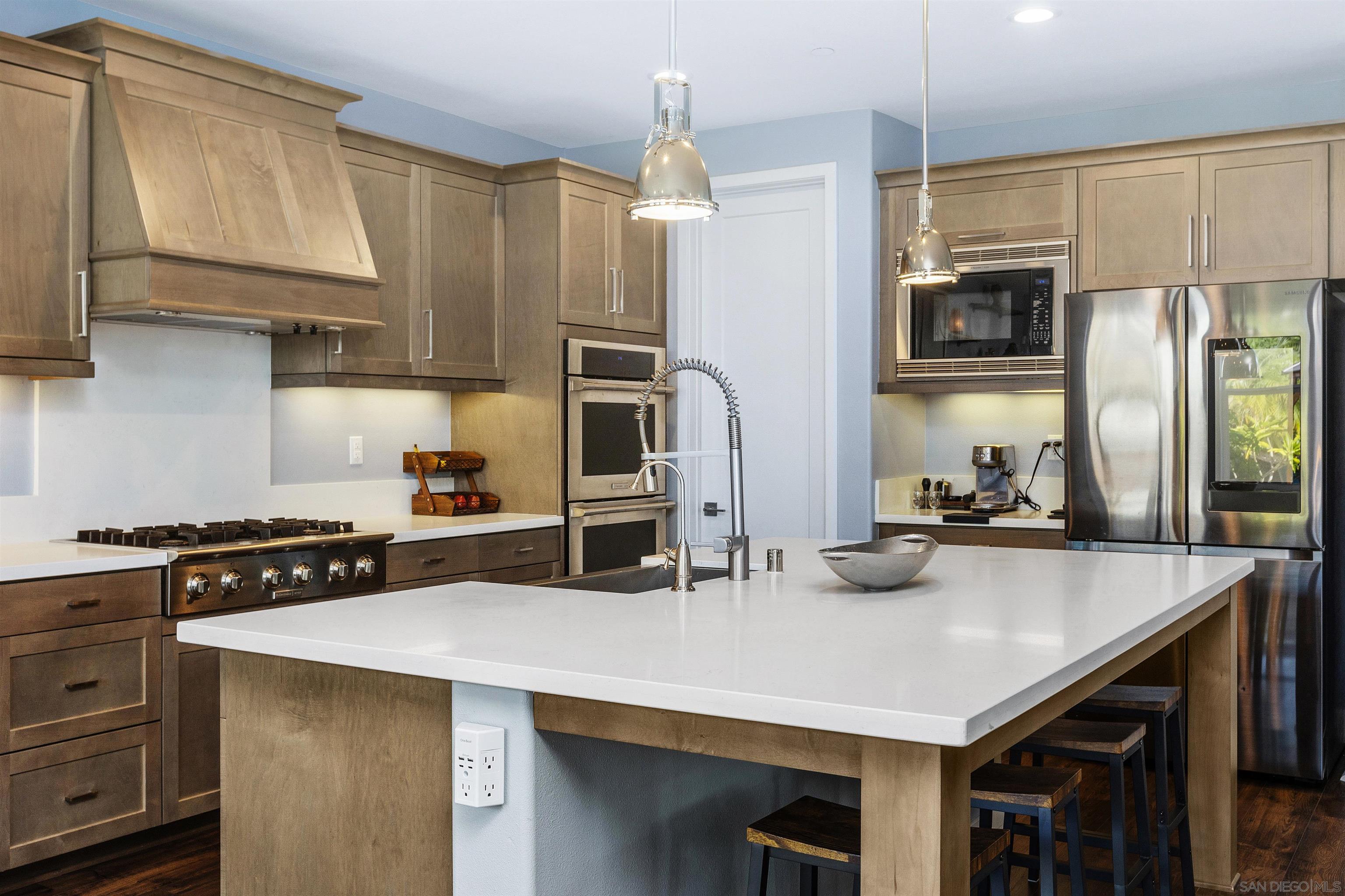 Detail Gallery Image 15 of 52 For 238  Ventasso Way, Fallbrook,  CA 92028 - 4 Beds | 3 Baths