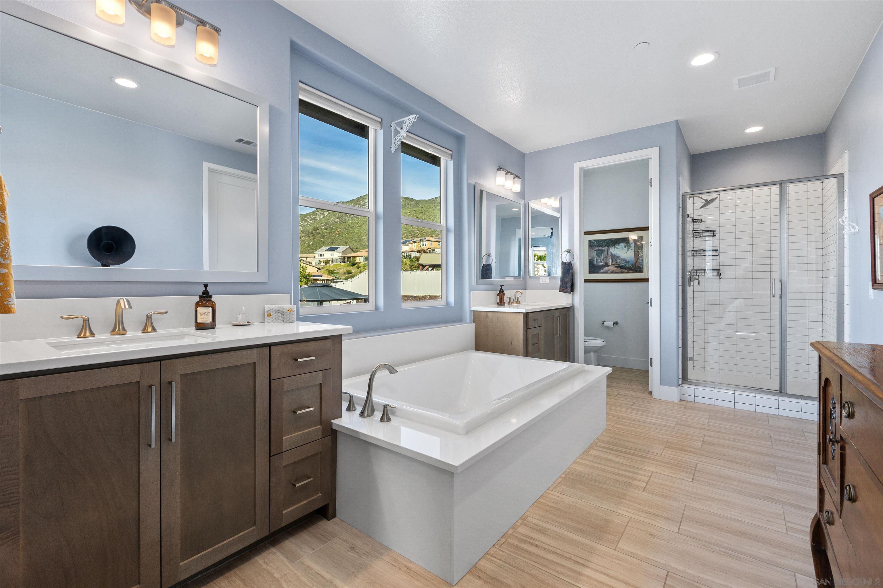 Detail Gallery Image 28 of 52 For 238  Ventasso Way, Fallbrook,  CA 92028 - 4 Beds | 3 Baths