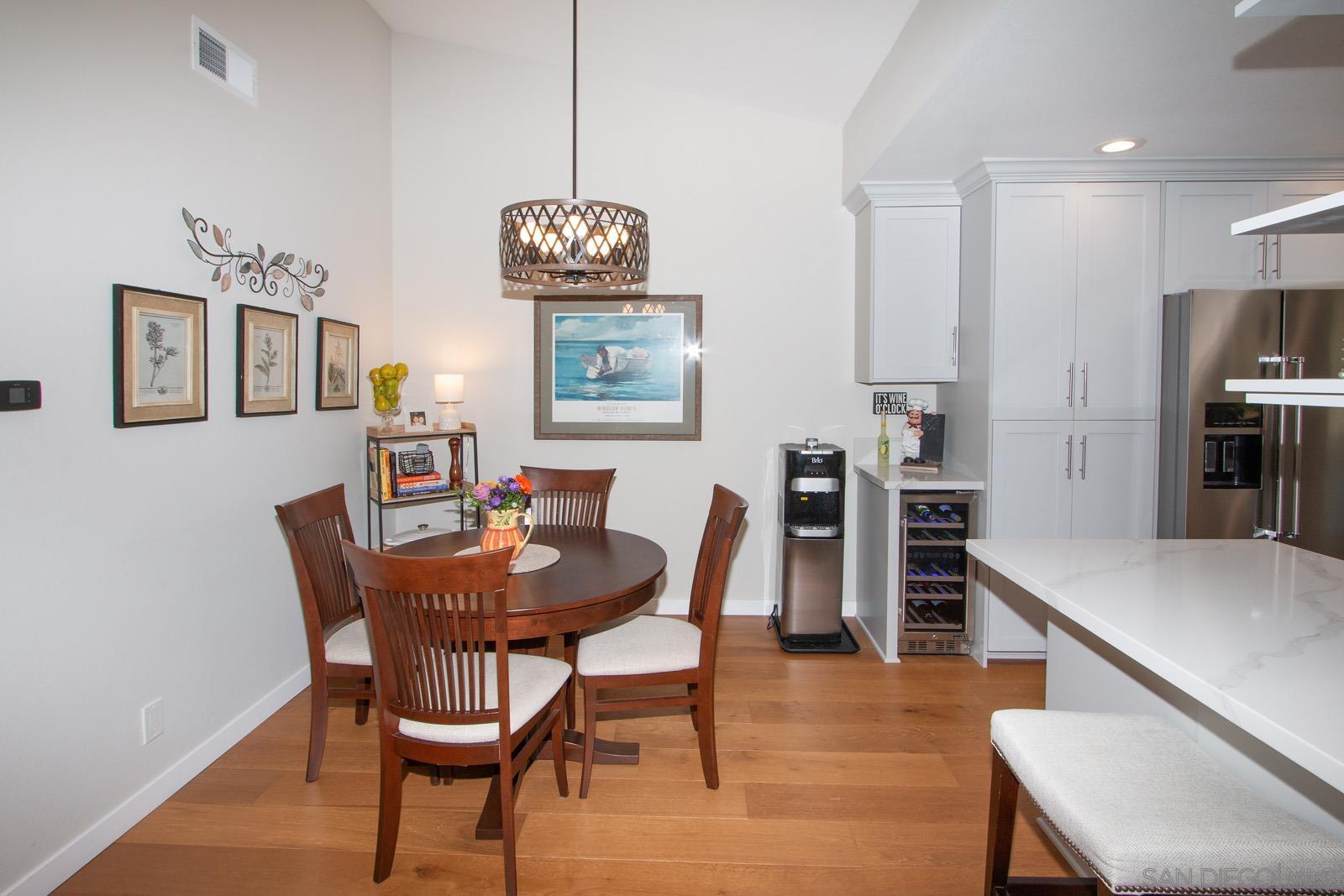 Detail Gallery Image 13 of 27 For 12870  Camino De La Breccia, San Diego,  CA 92128 - 3 Beds | 2 Baths