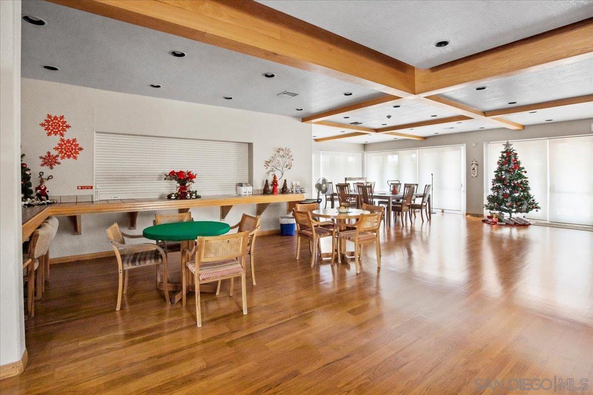 Detail Gallery Image 29 of 33 For 6350  Genesee Ave  #220,  San Diego,  CA 92122 - 1 Beds | 1 Baths