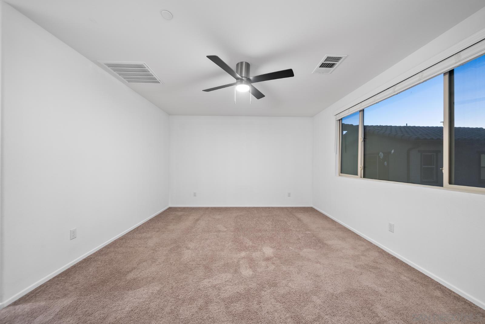 Detail Gallery Image 17 of 41 For 29423  Tourmaline Way, Winchester,  CA 92596 - 4 Beds | 2/1 Baths