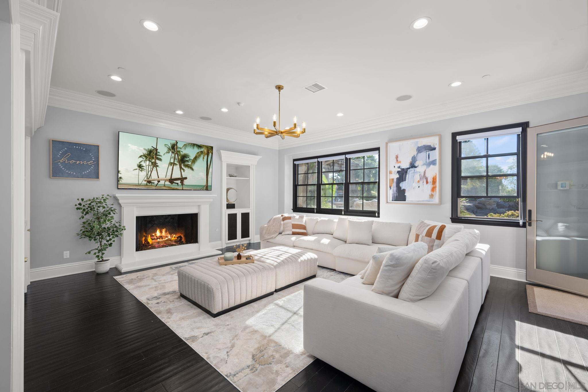 Detail Gallery Image 13 of 43 For 7910  Nathaniel Ct, San Diego,  CA 92127 - 6 Beds | 4/1 Baths