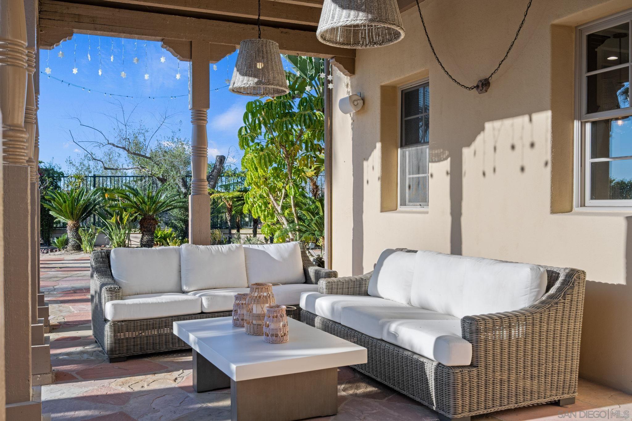 Detail Gallery Image 27 of 43 For 7910  Nathaniel Ct, San Diego,  CA 92127 - 6 Beds | 4/1 Baths