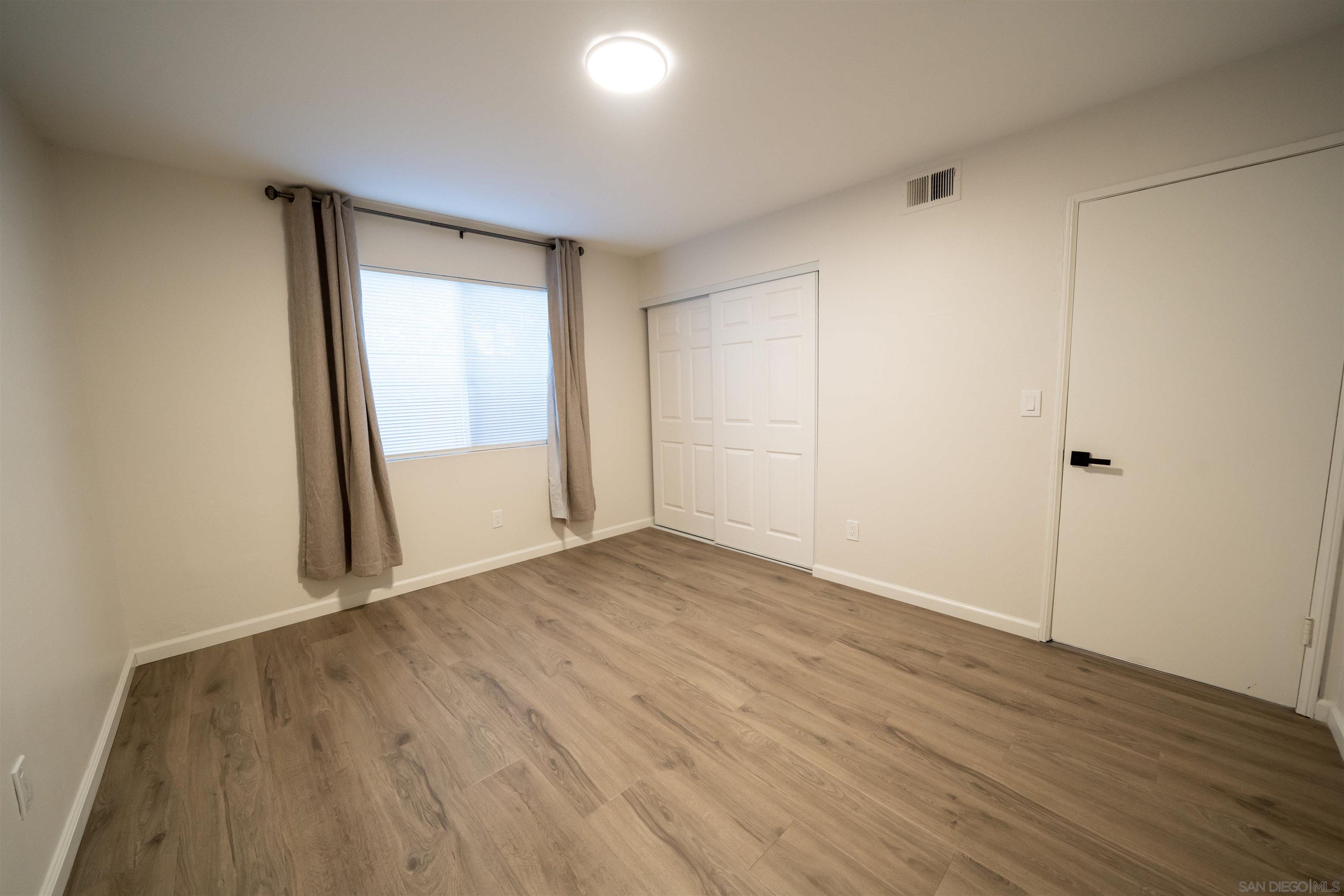 Detail Gallery Image 9 of 17 For 909  Martin Dr  a, Escondido,  CA 92026 - 2 Beds | 1 Baths